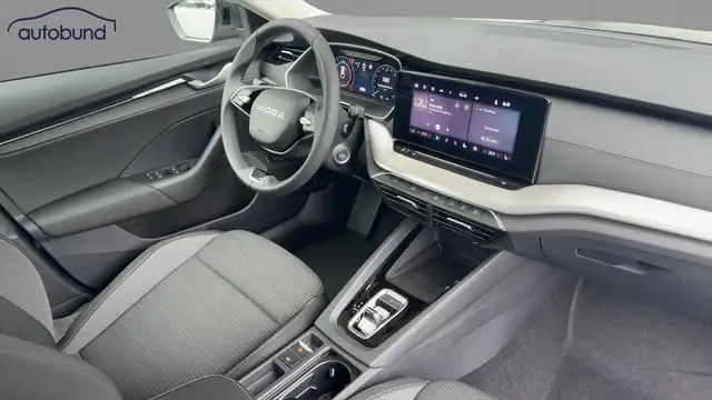 Skoda Octavia view 5