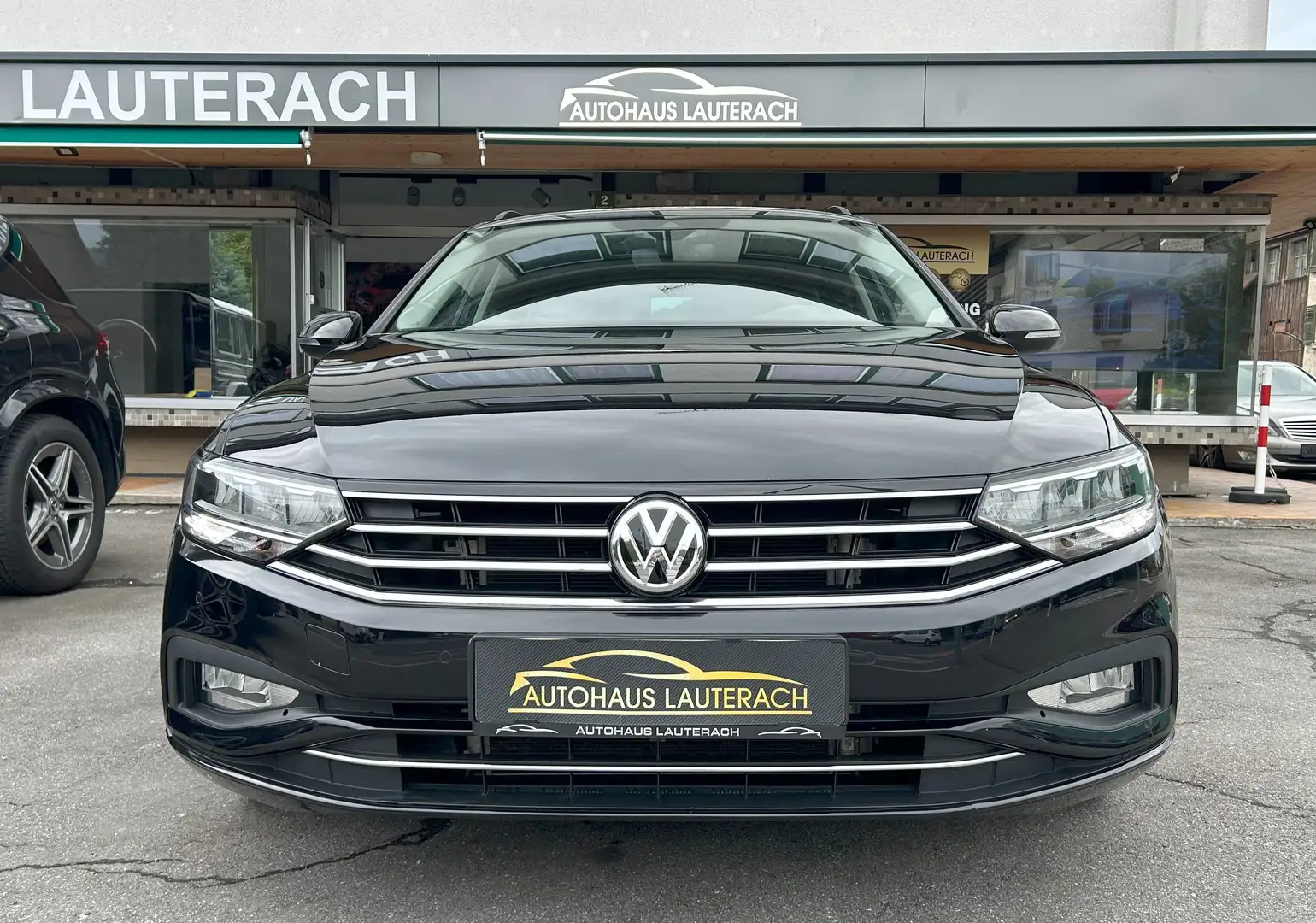 Volkswagen Passat Variant Business 2.0 TDI DSG *1.BESITZ *APP *NAV *LED *SHZ - 2