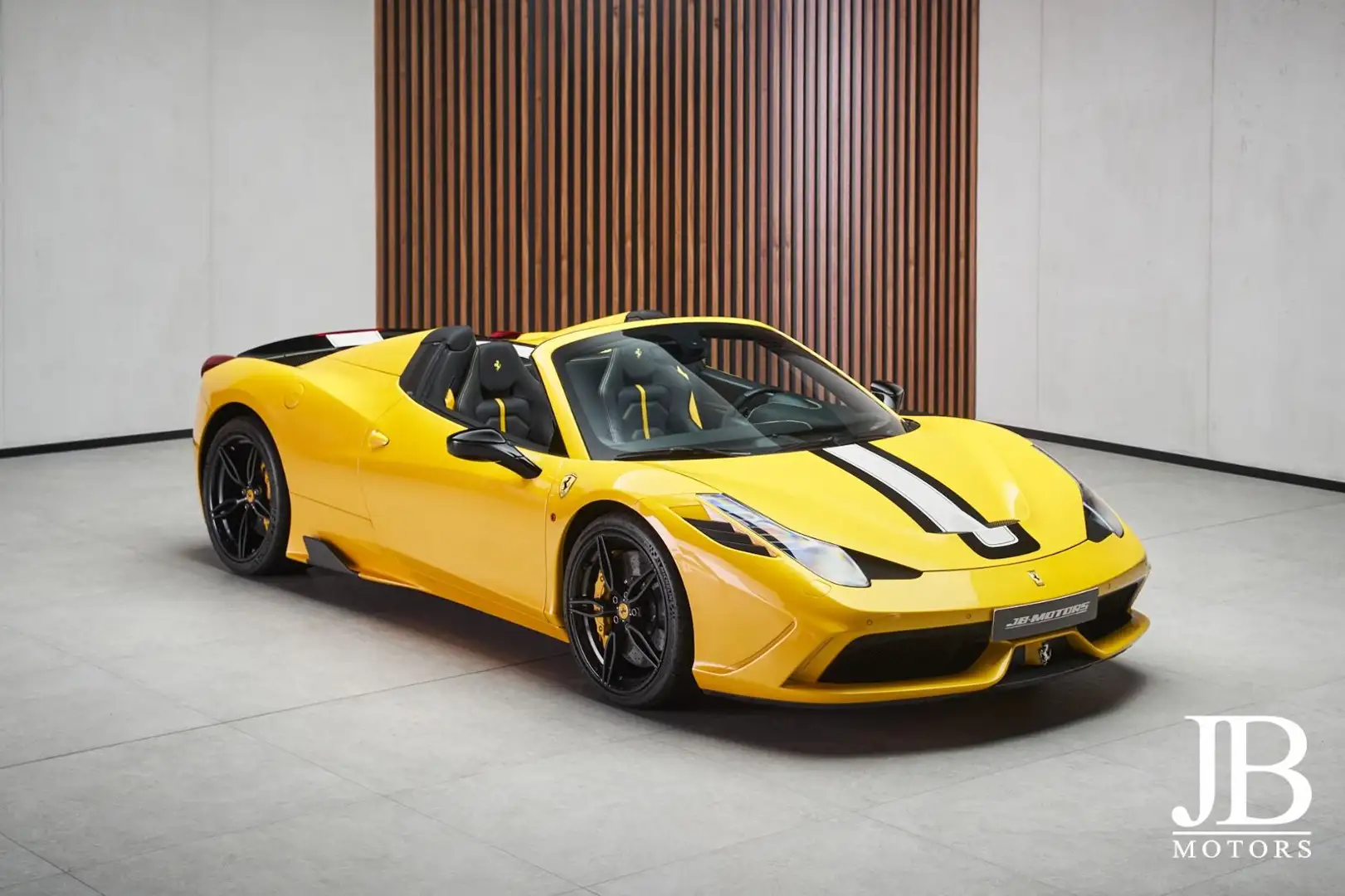 Ferrari 458 Speciale Aperta Stripe Carbon Gelb - 1