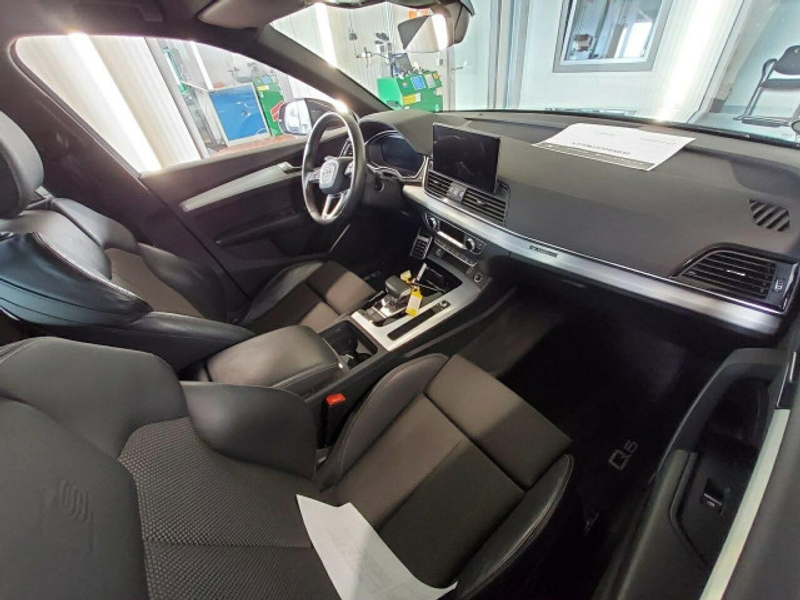 Audi Q5 50 TDI qu. Tiptronic S line AHK+NAVI+LED+360* — photo 4