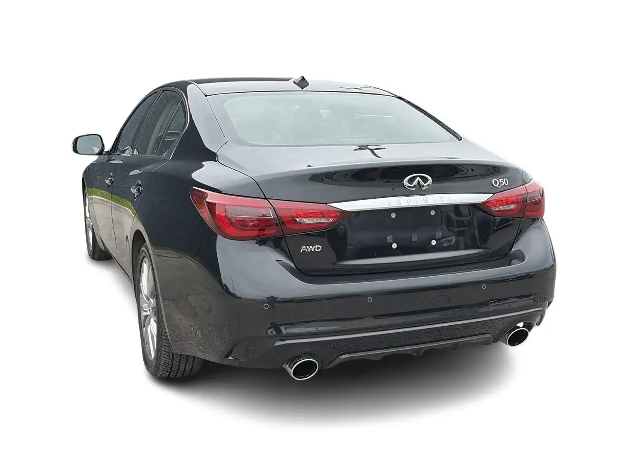 Infiniti Q50 снимка Infiniti Q50