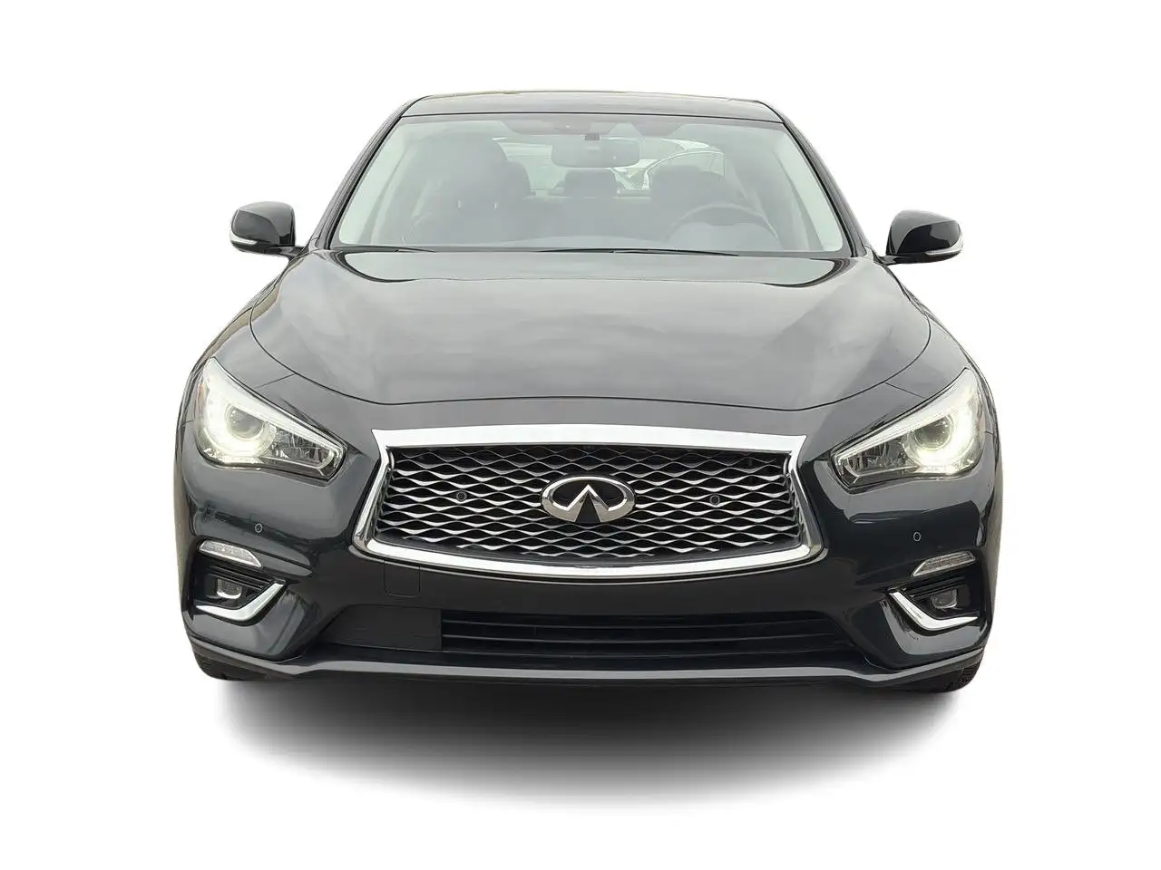 Infiniti Q50 снимка Infiniti Q50