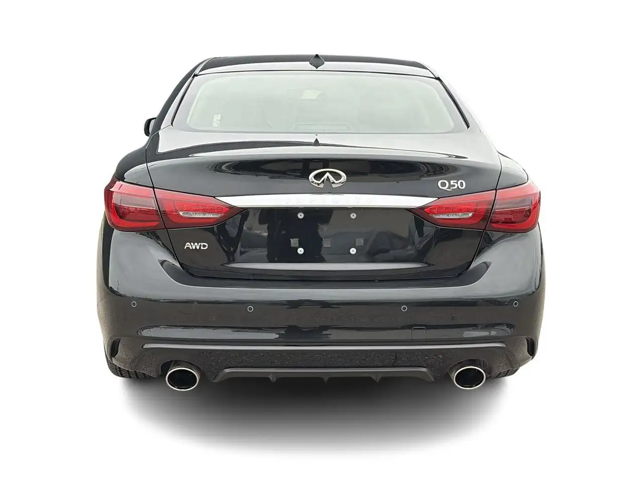 Infiniti Q50 снимка Infiniti Q50