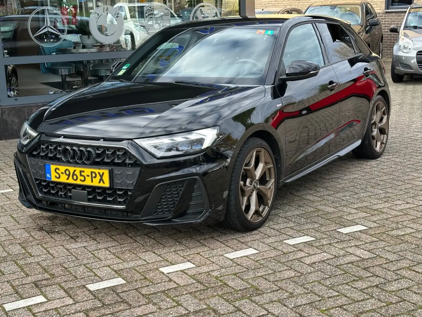 Audi A1 30 TFSI S Edition Airco Cruise Control 1e Eigenaar Schwarz - 2