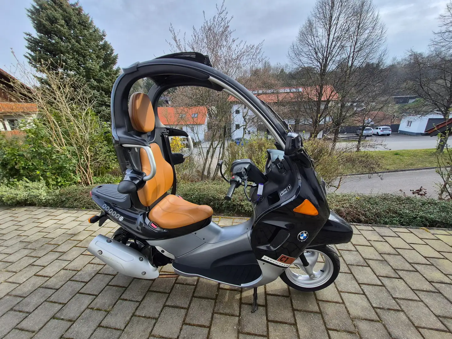 BMW C1 Executive Black - 1