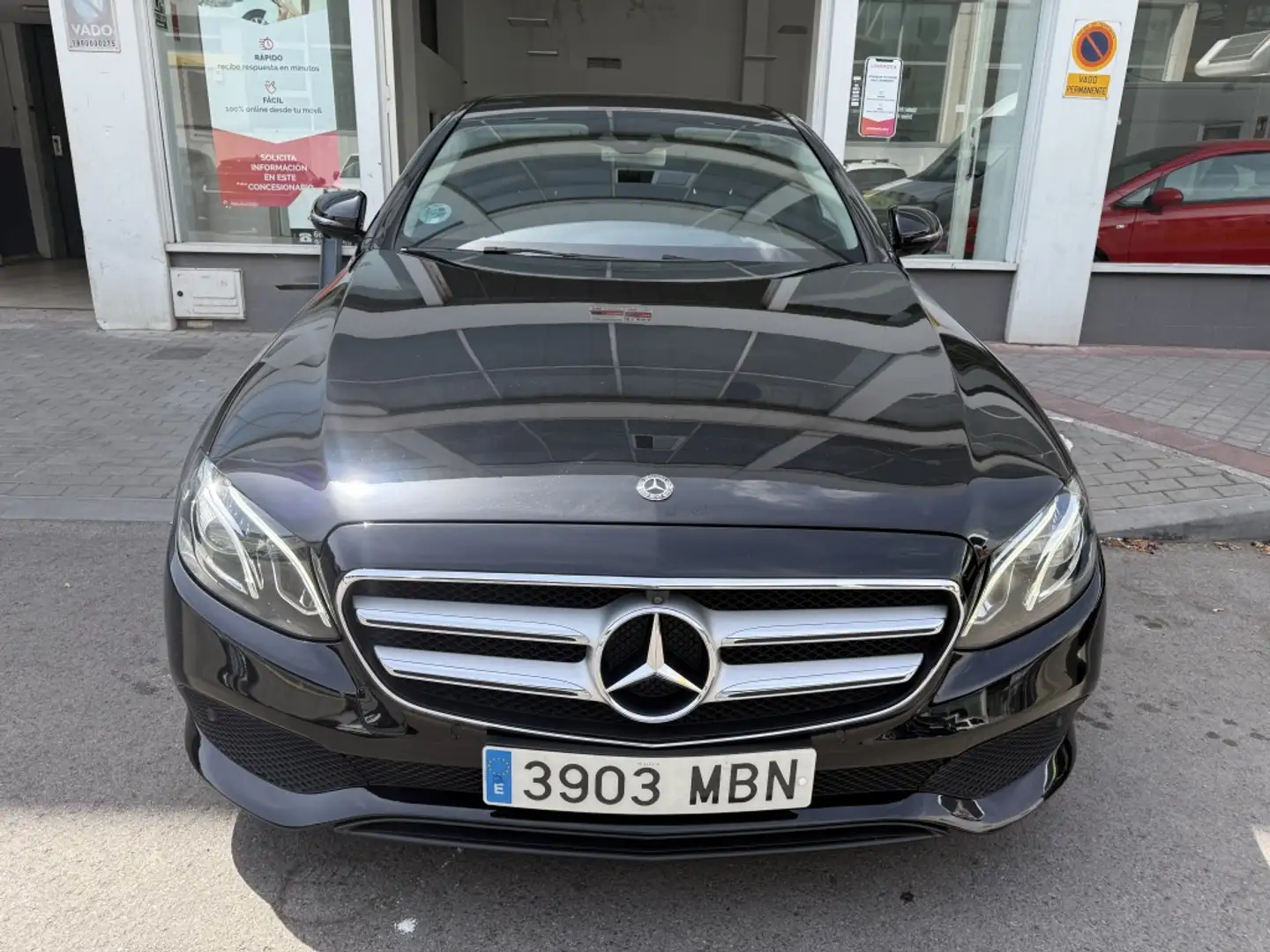 Mercedes-Benz E 220 220d 4Matic 9G-Tronic 194 Negro - 1