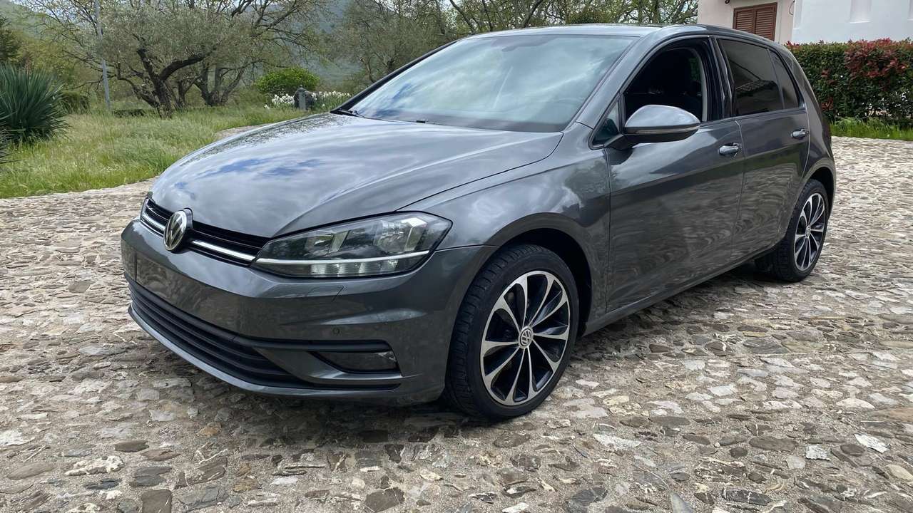 Volkswagen Golf Lounge