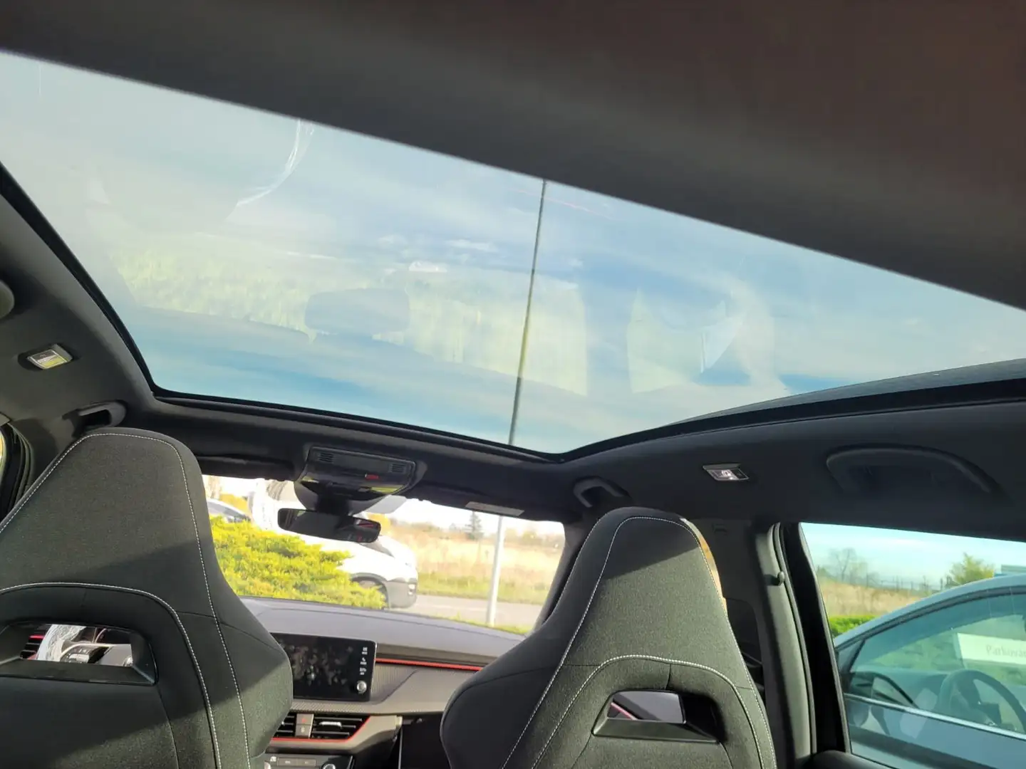 Skoda Kamiq Monte Carlo Schwarz - 1