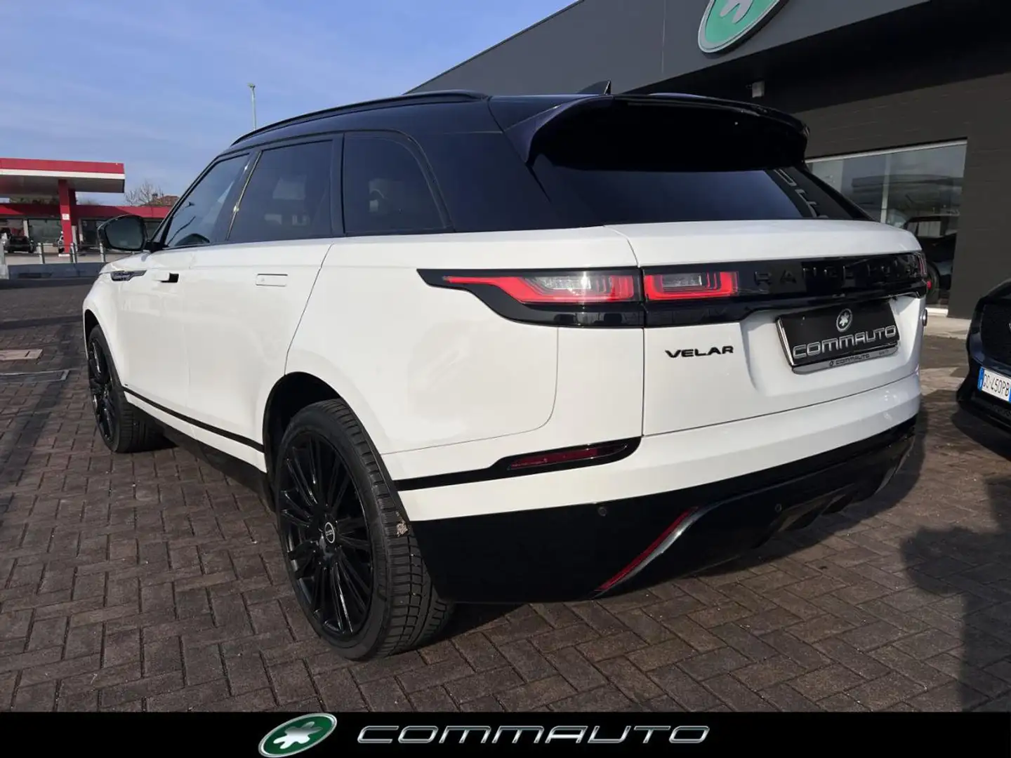 Land Rover Range Rover Velar 2.0D I4 180 CV R-Dynamic S Fehér - 2