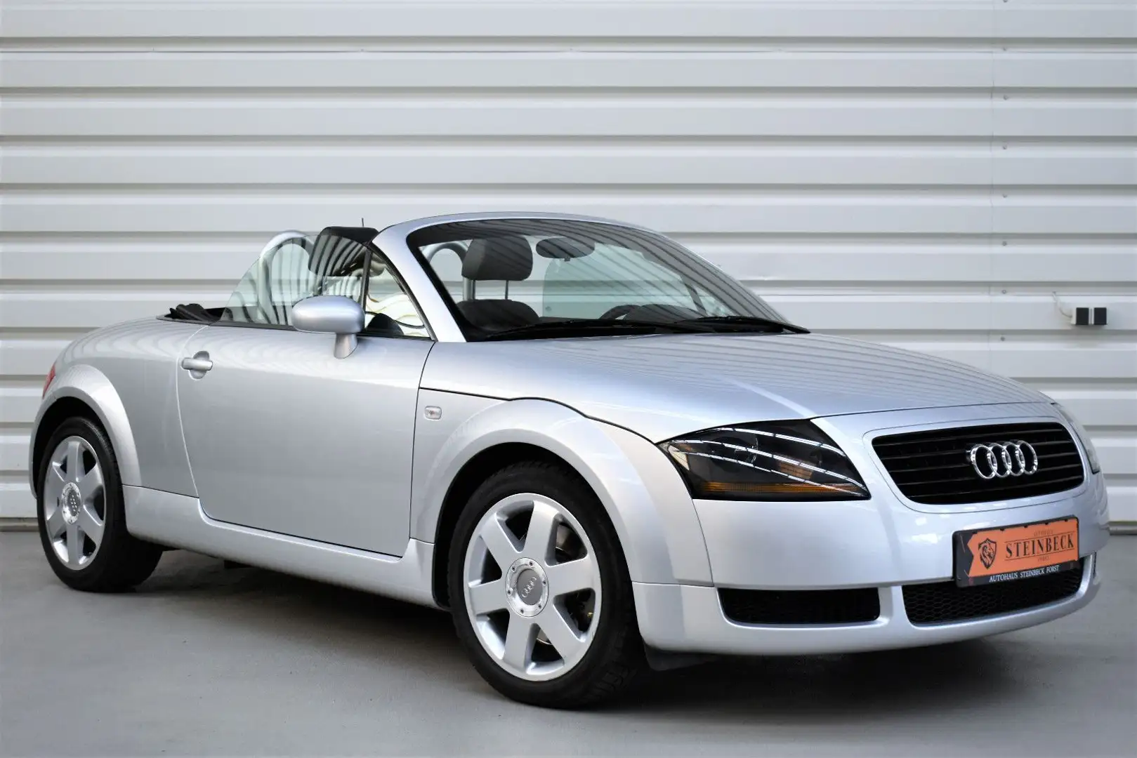 Audi TT Coupe/Roadster 1.8T+SHZ+Leder+67.800KM+2.Hand Argintiu - 1