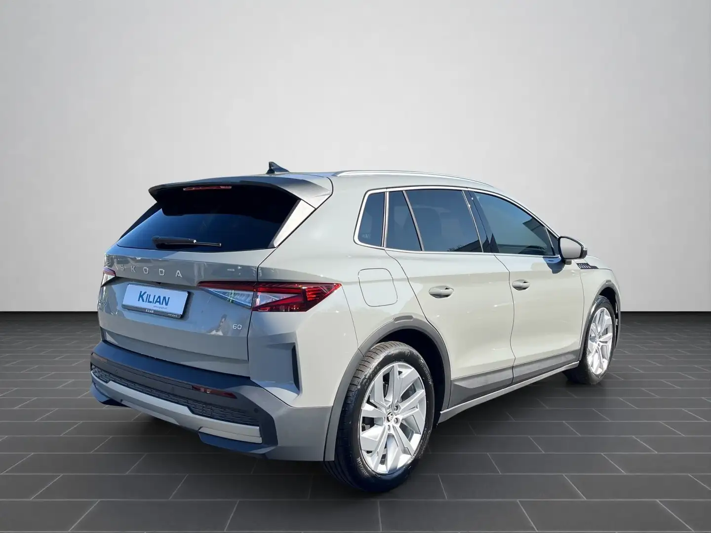 Skoda 60 NAVI HeadUp ADVANCED MATRIX-LED ACC WÄR Grau - 2