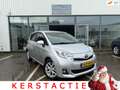 Toyota Verso-S 1.3 VVT-i Trend LEER | NAVI | 63.000km | CAMERA | Gris - thumbnail 1