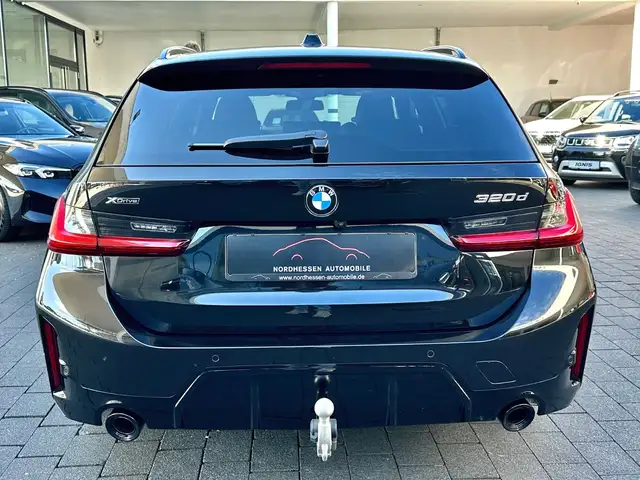 BMW 3 Series view 7