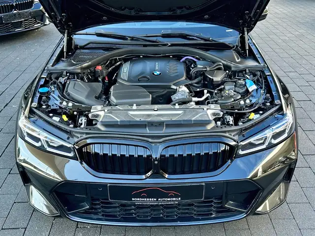 BMW 3 Series view 6