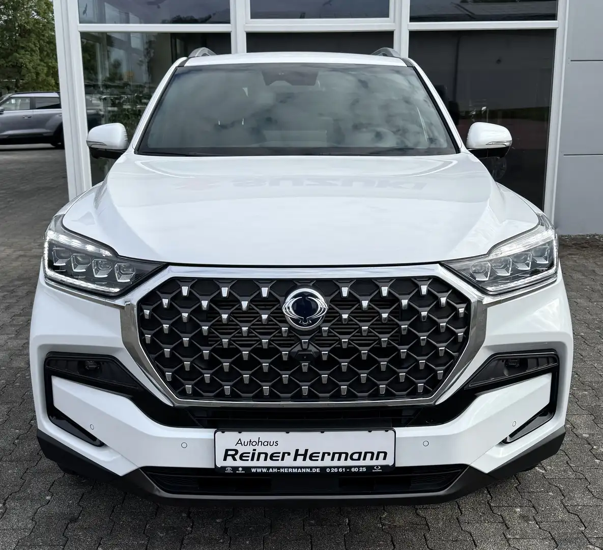 SsangYong Rexton Sapphire 2.2 NAPPA NAVI 4x4 SD 360° AHK, 8-fach Wit - 2