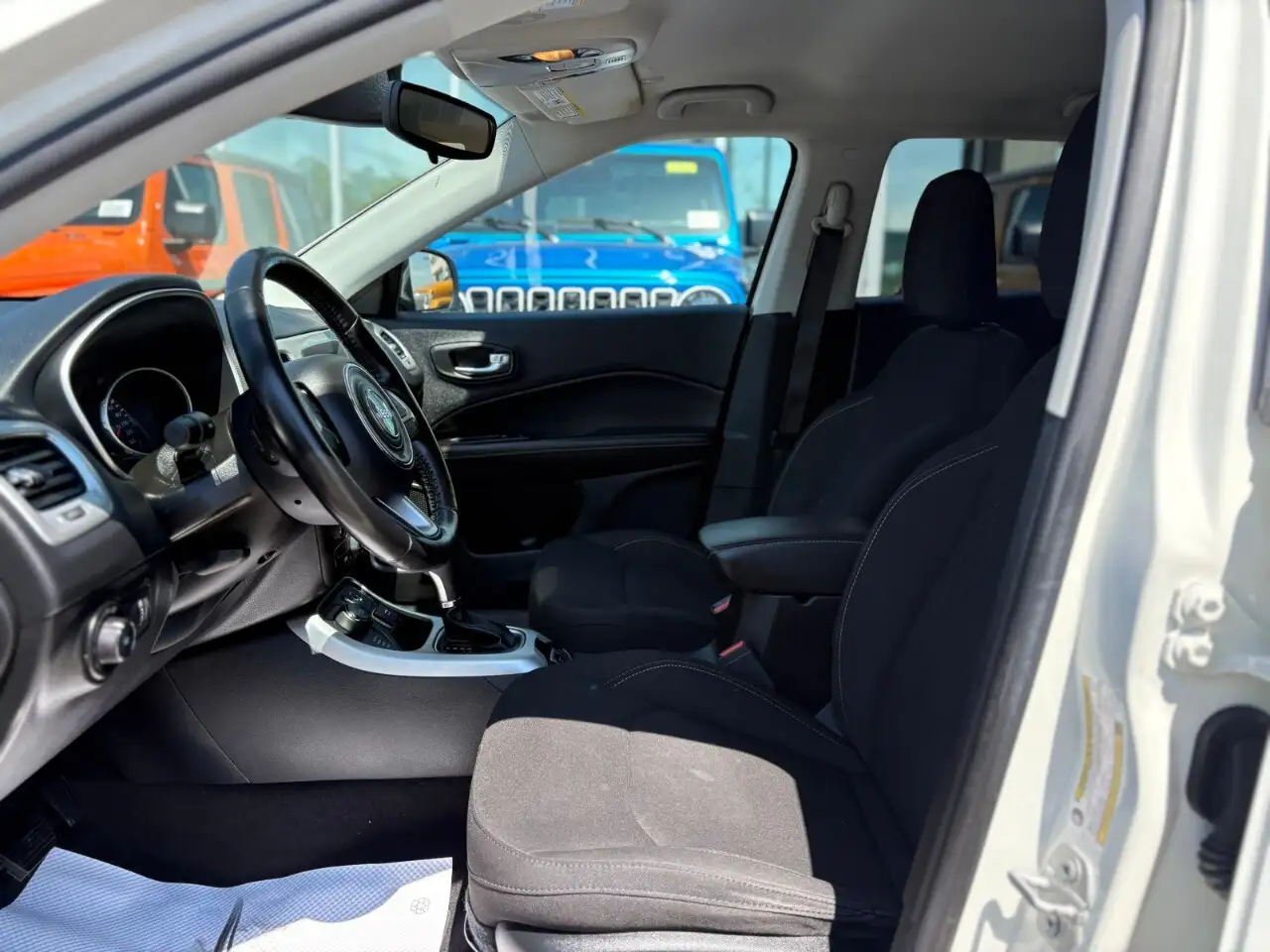 Jeep Compass снимка Jeep Compass