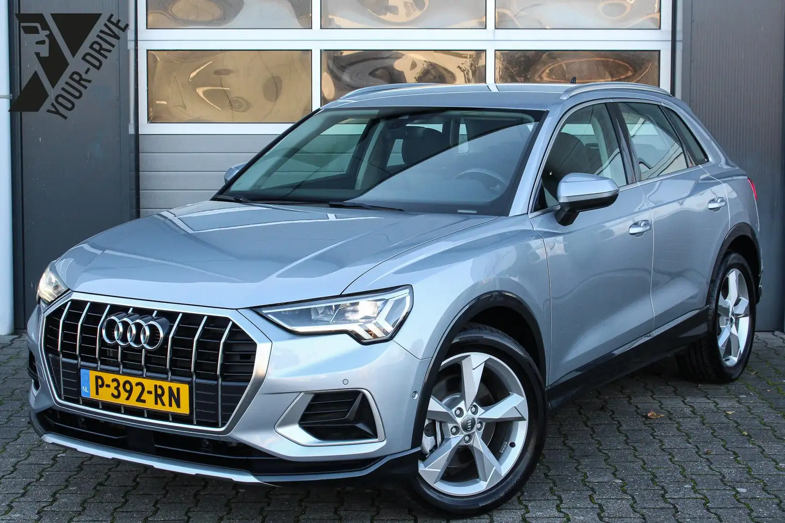 Audi Q3 40 TFSI Quattro Automaat Advanced Pro Line Plus | Grijs - 1