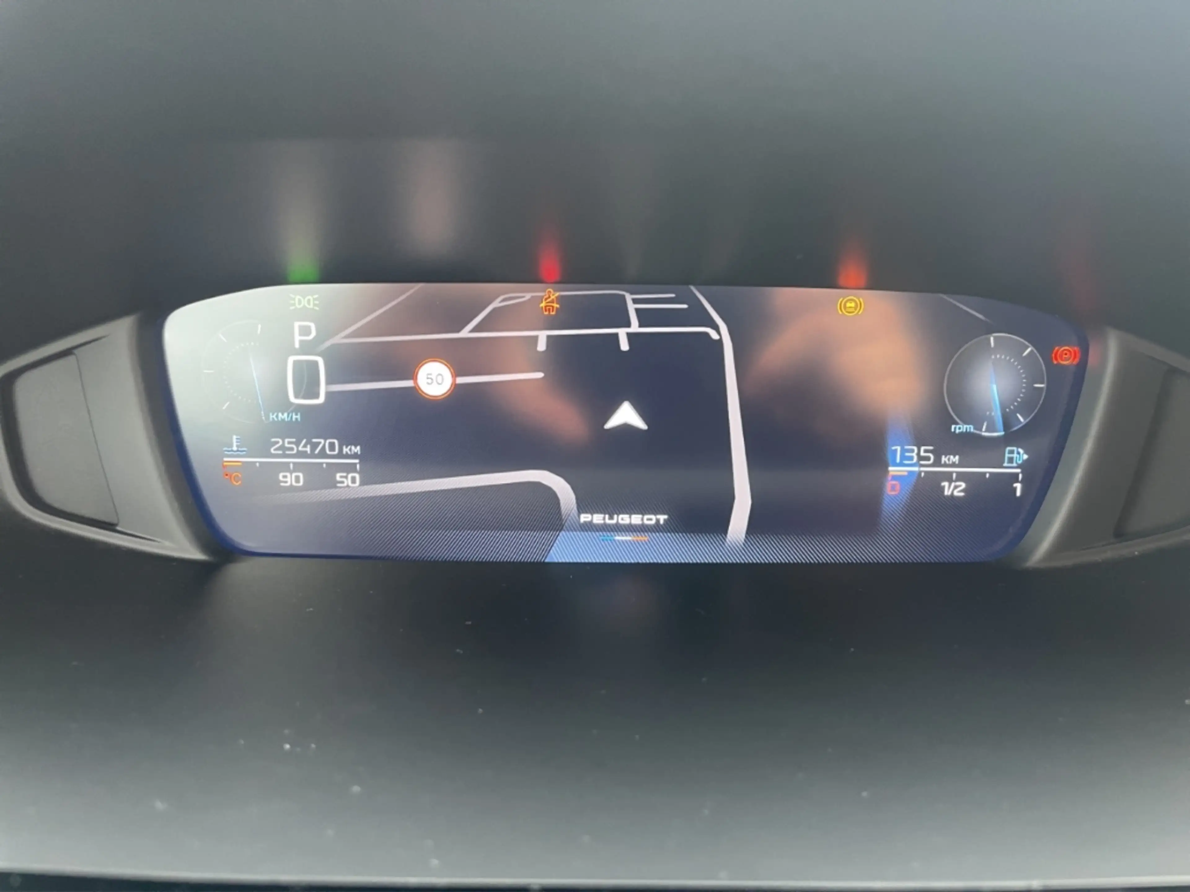 Peugeot 408 PT 130 Allure EAT8 AHK El. Sitz Kamera LED ACC Car — photo 15