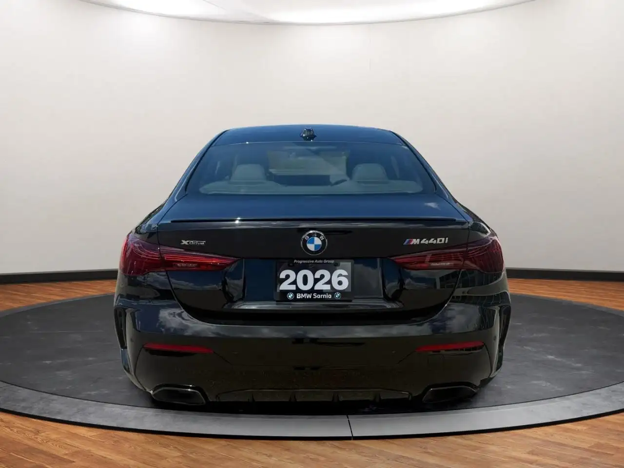 BMW 4 Series снимка BMW 4 Series