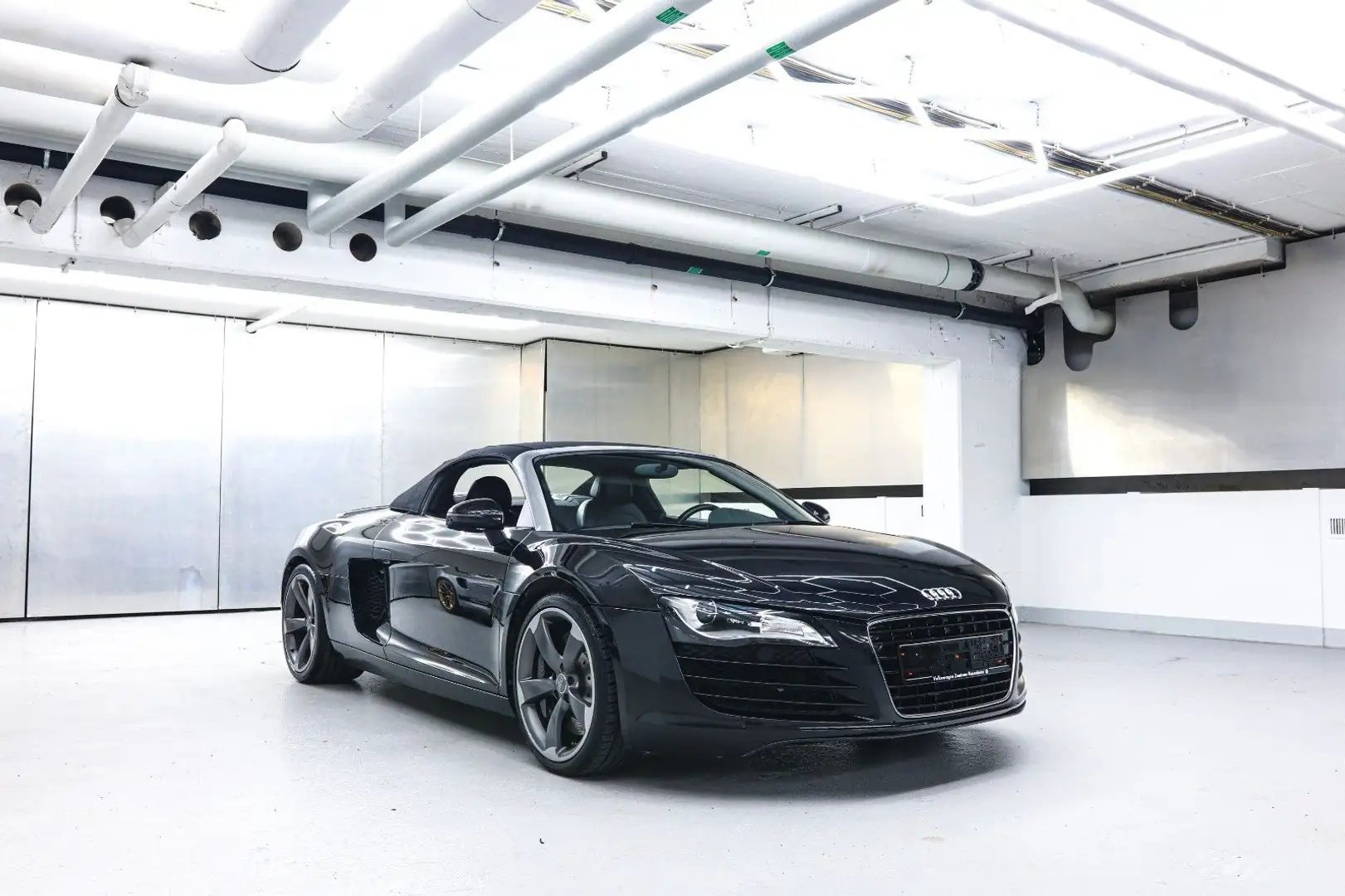 Audi R8 Spyder 4.2 FSI quattro Schwarz - 1