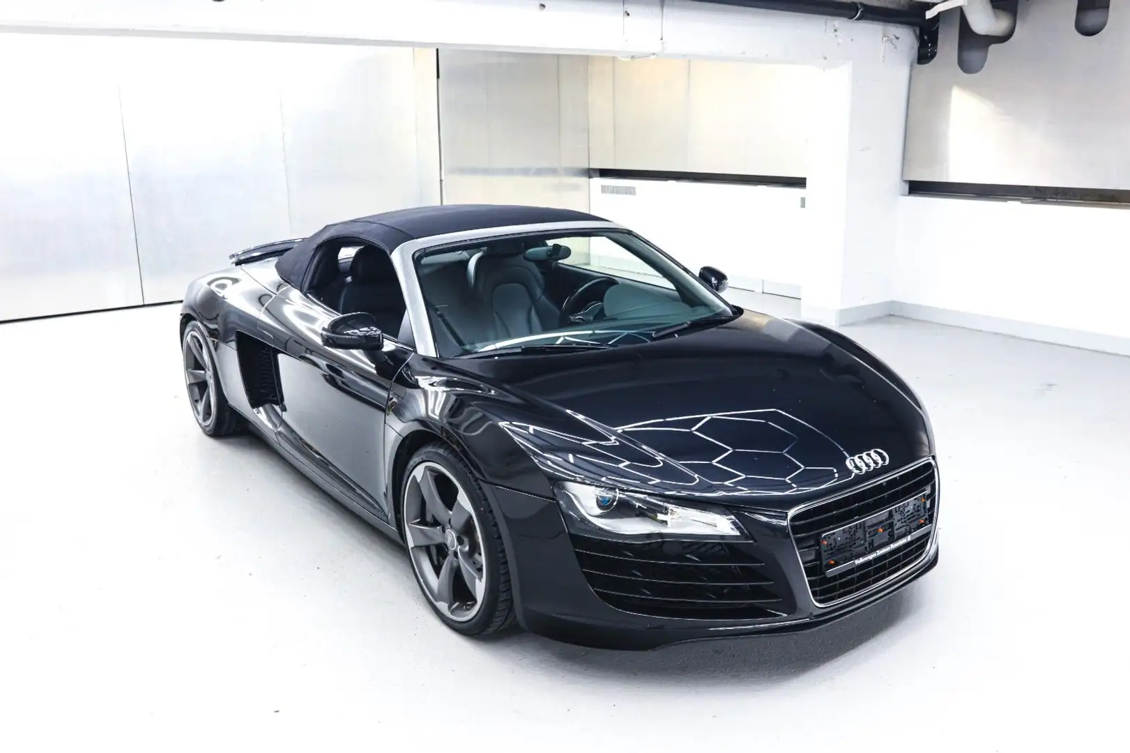 Audi R8 Spyder 4.2 FSI quattro Schwarz - 2
