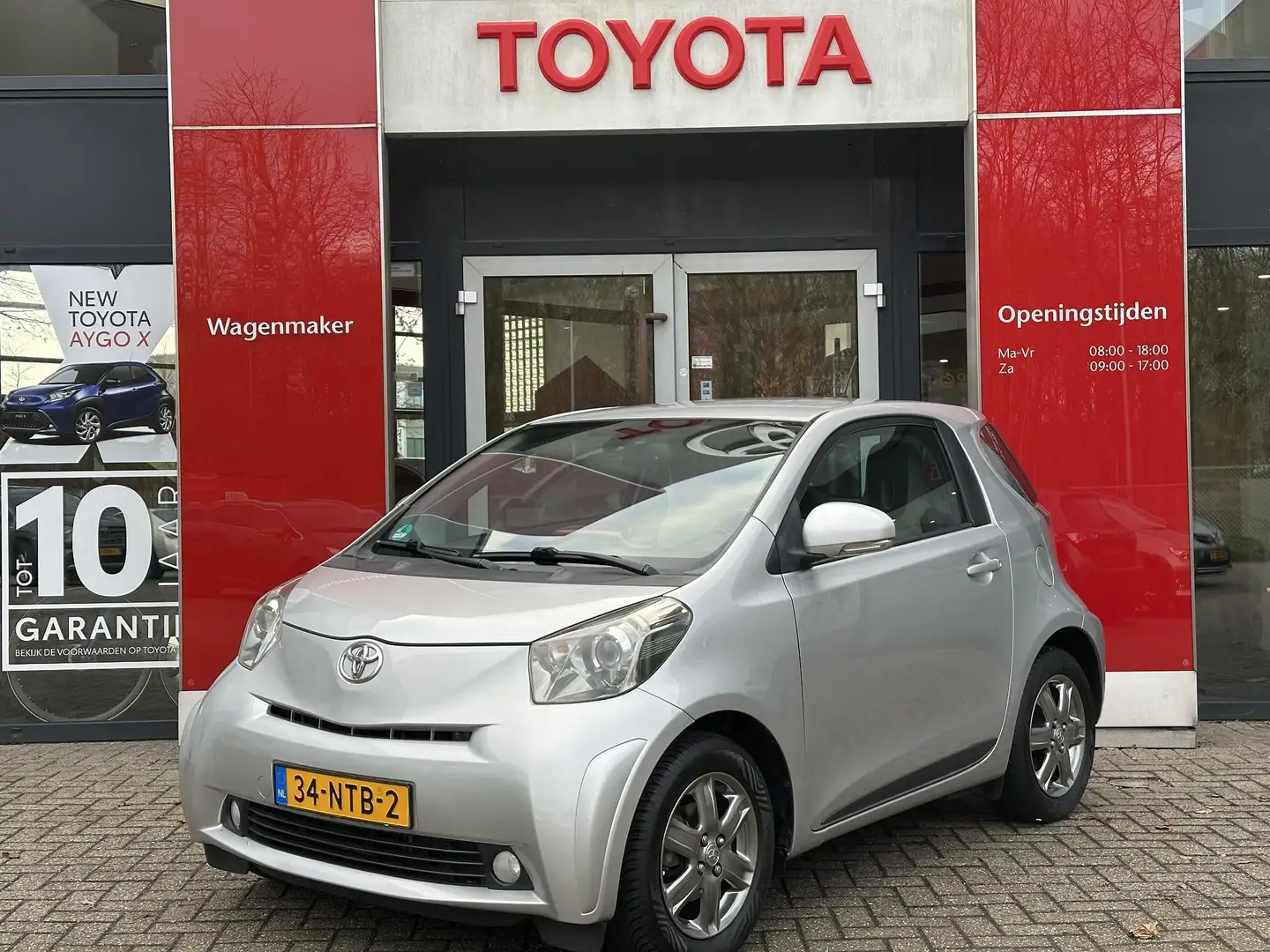 Toyota iQ ASPIRATION CLIMA STANDKACHEL ELEK-SPIEGELS PARK-SE Šedá - 1