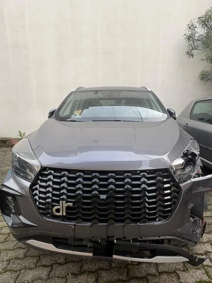 DR Automobiles DR5.0 2025
