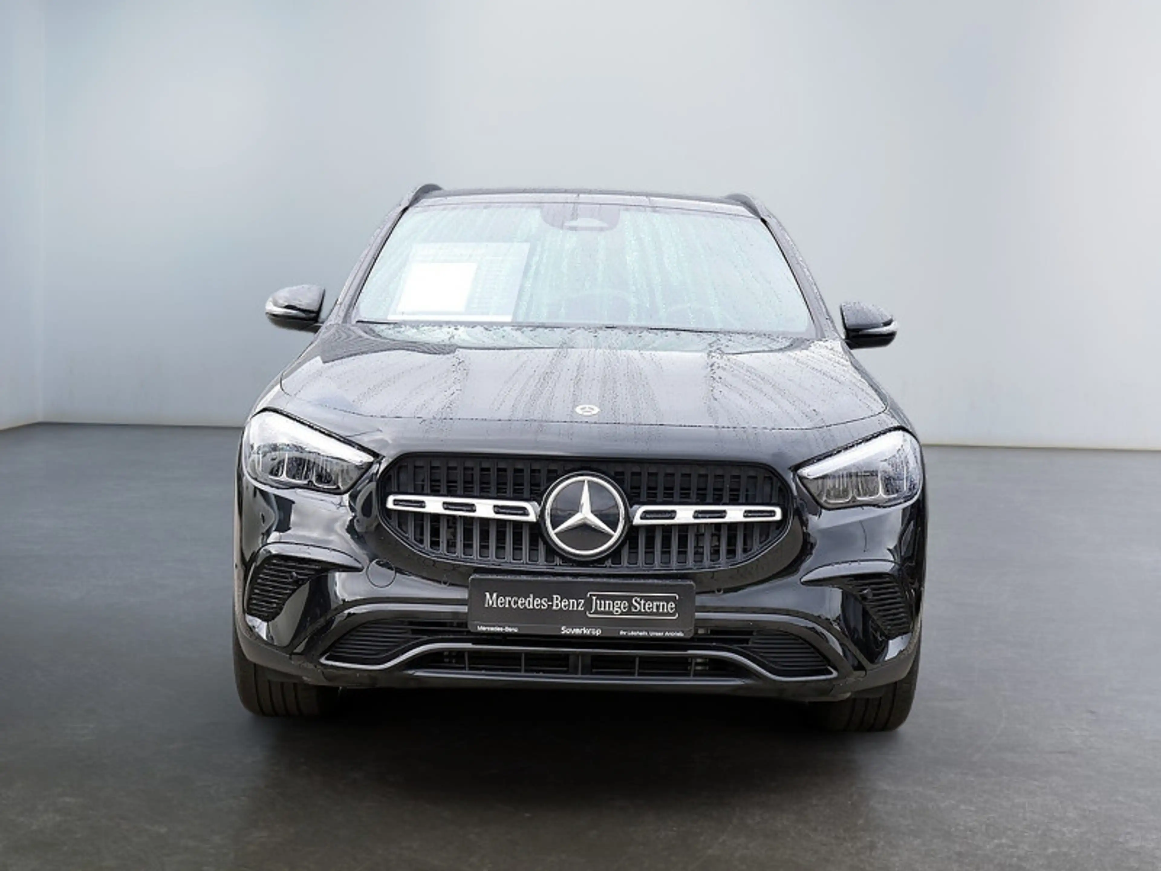 Mercedes-Benz GLA 220 d 4M , NIGHT PROGRESSIVE MEMO AHK DISTR — photo 4