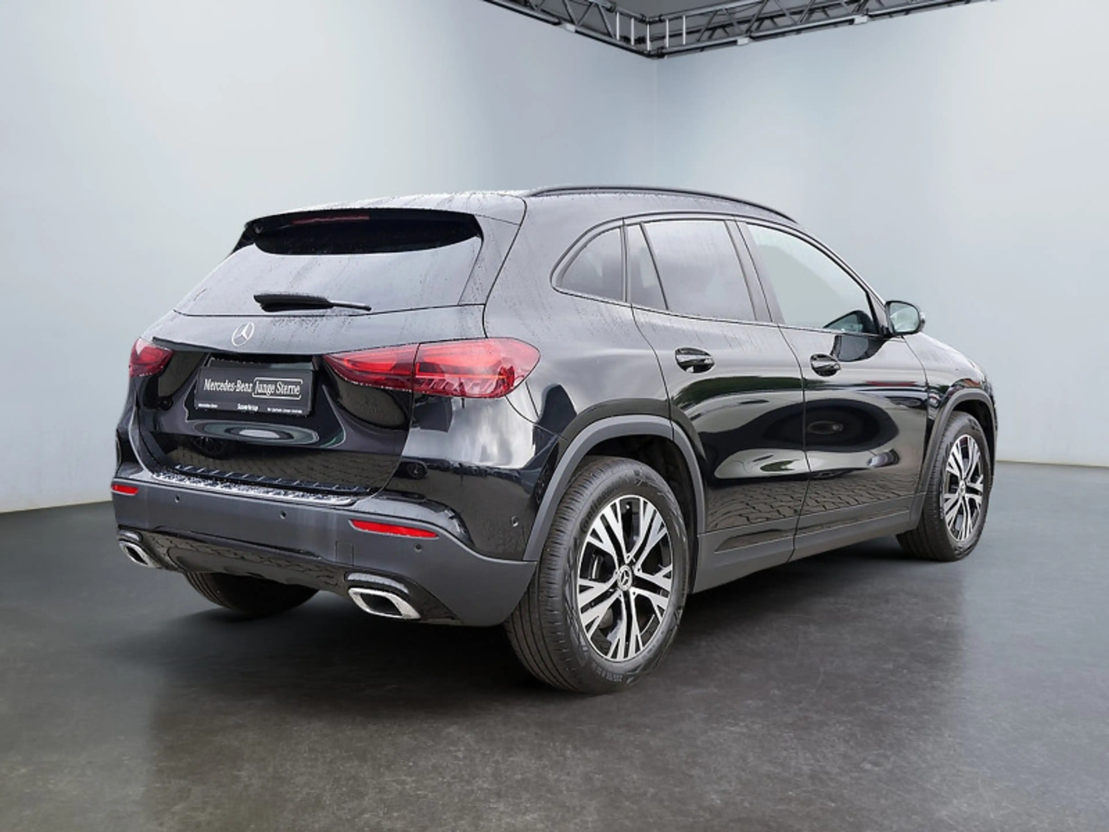 Mercedes-Benz GLA 220 d 4M , NIGHT PROGRESSIVE MEMO AHK DISTR — photo 5