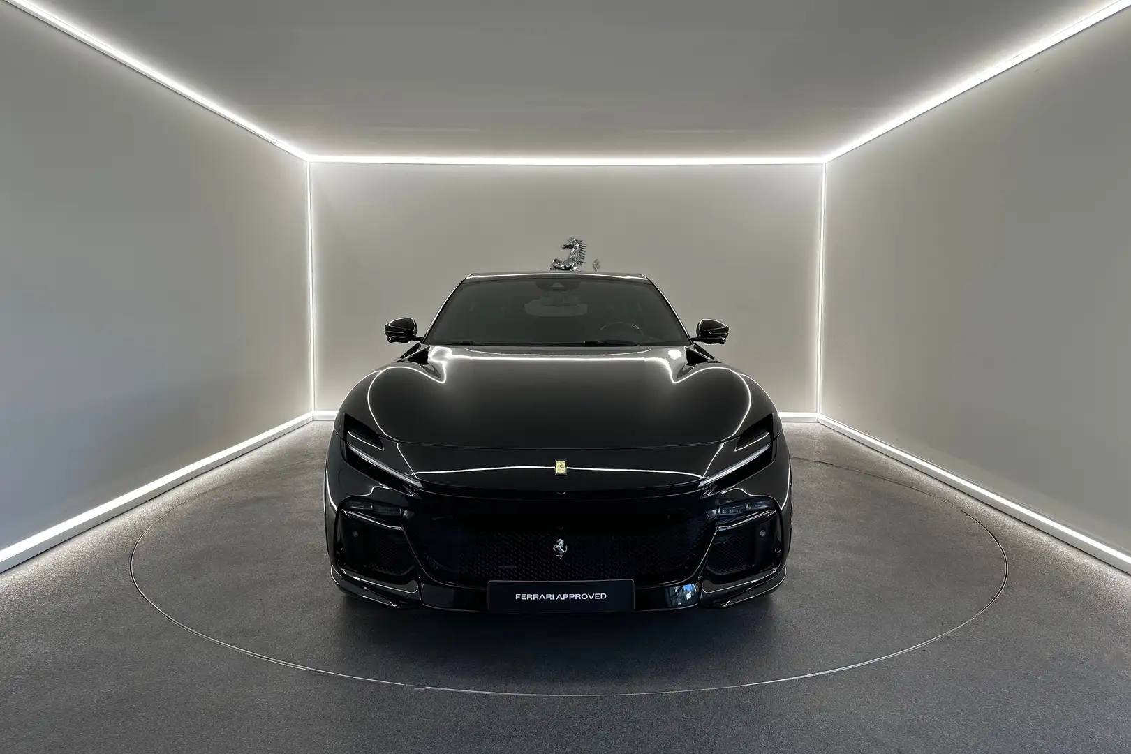 Ferrari Purosangue Nero Daytona / Low Mileage / Ferrari Approved Zwart - 2