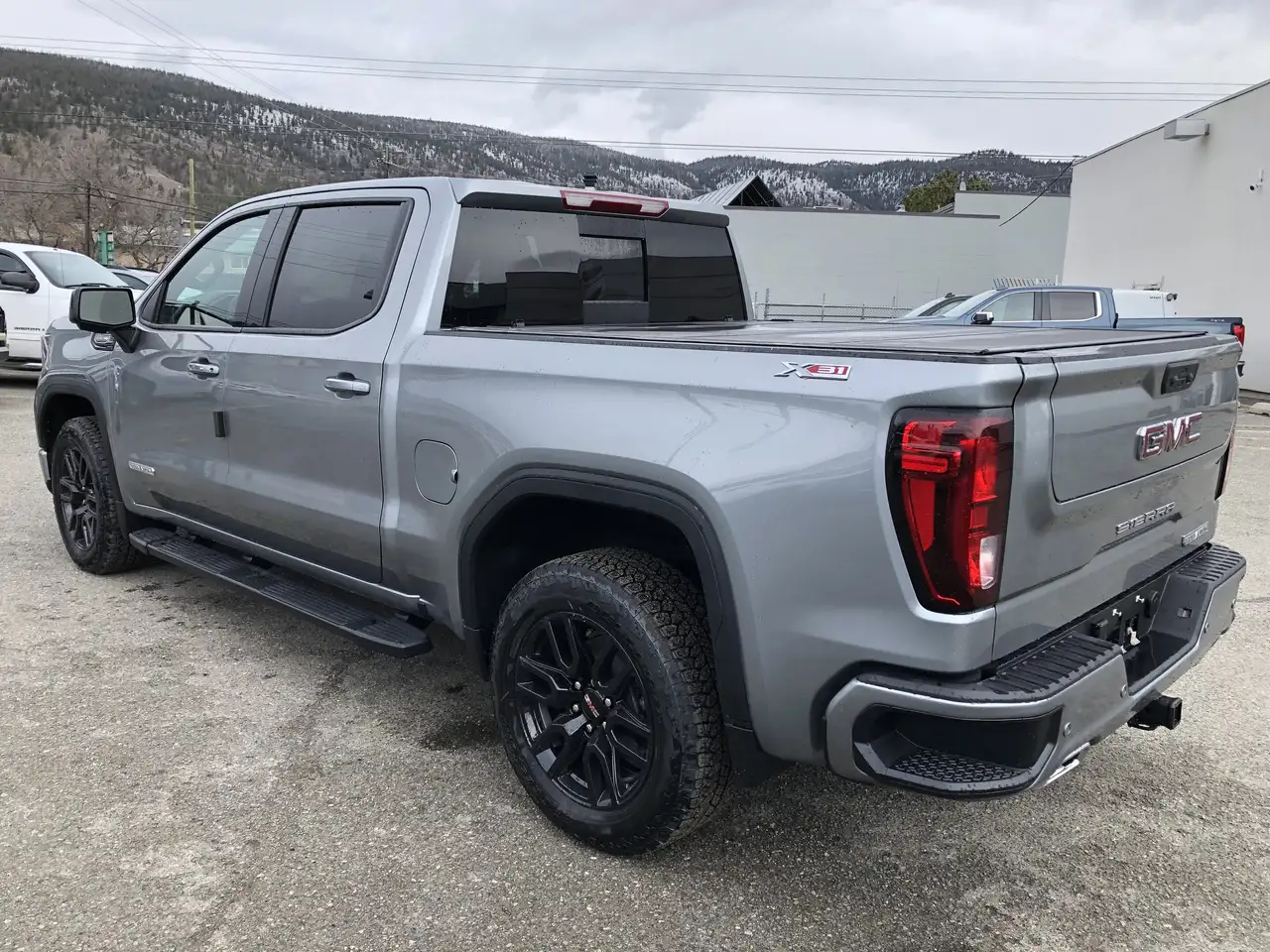GMC Sierra 1500 снимка GMC Sierra 1500