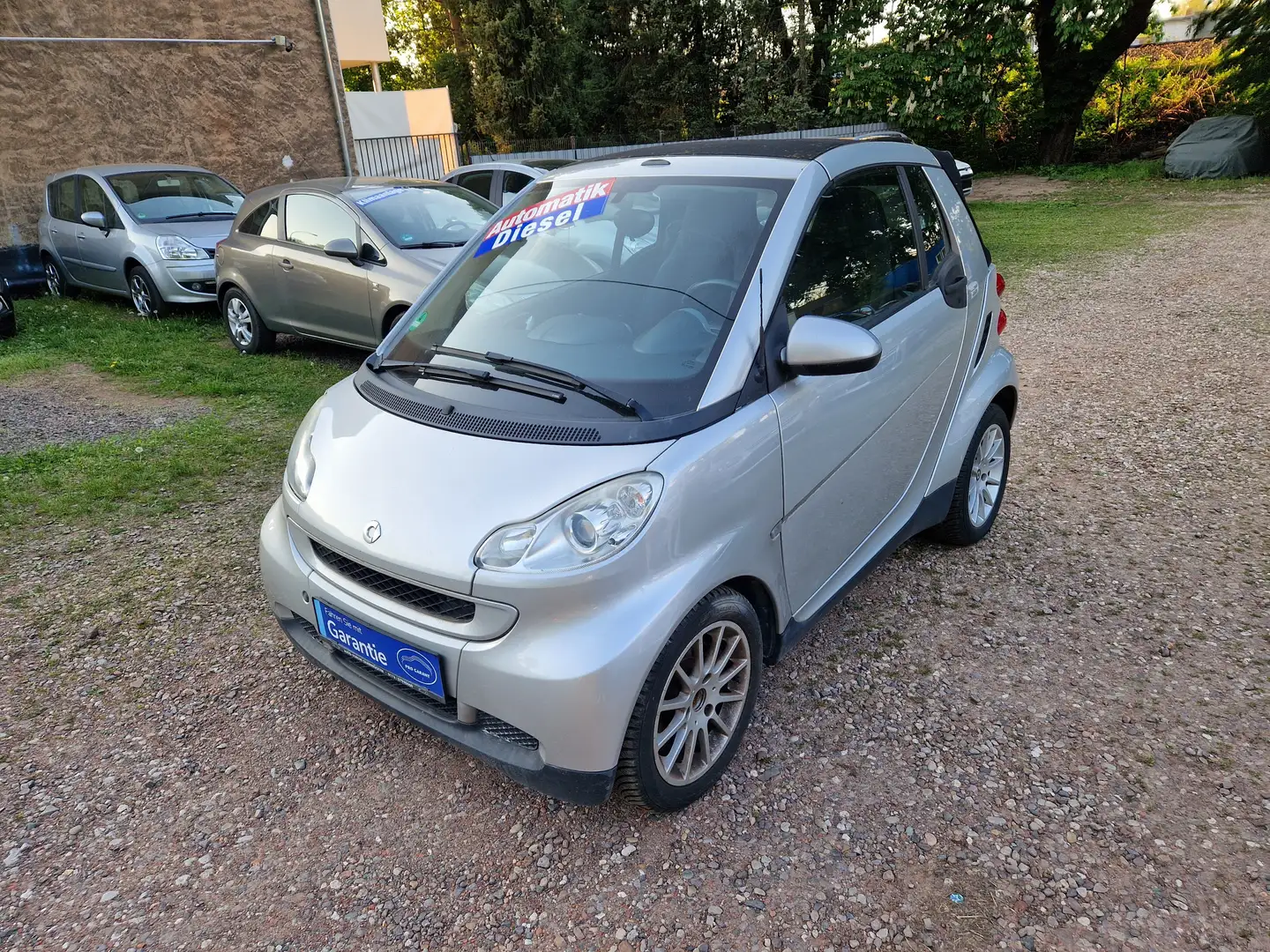 smart forTwo Cabrio AUTOMATIK Klima 99Tkm ESP 2Hd Bluetooth Argent - 1