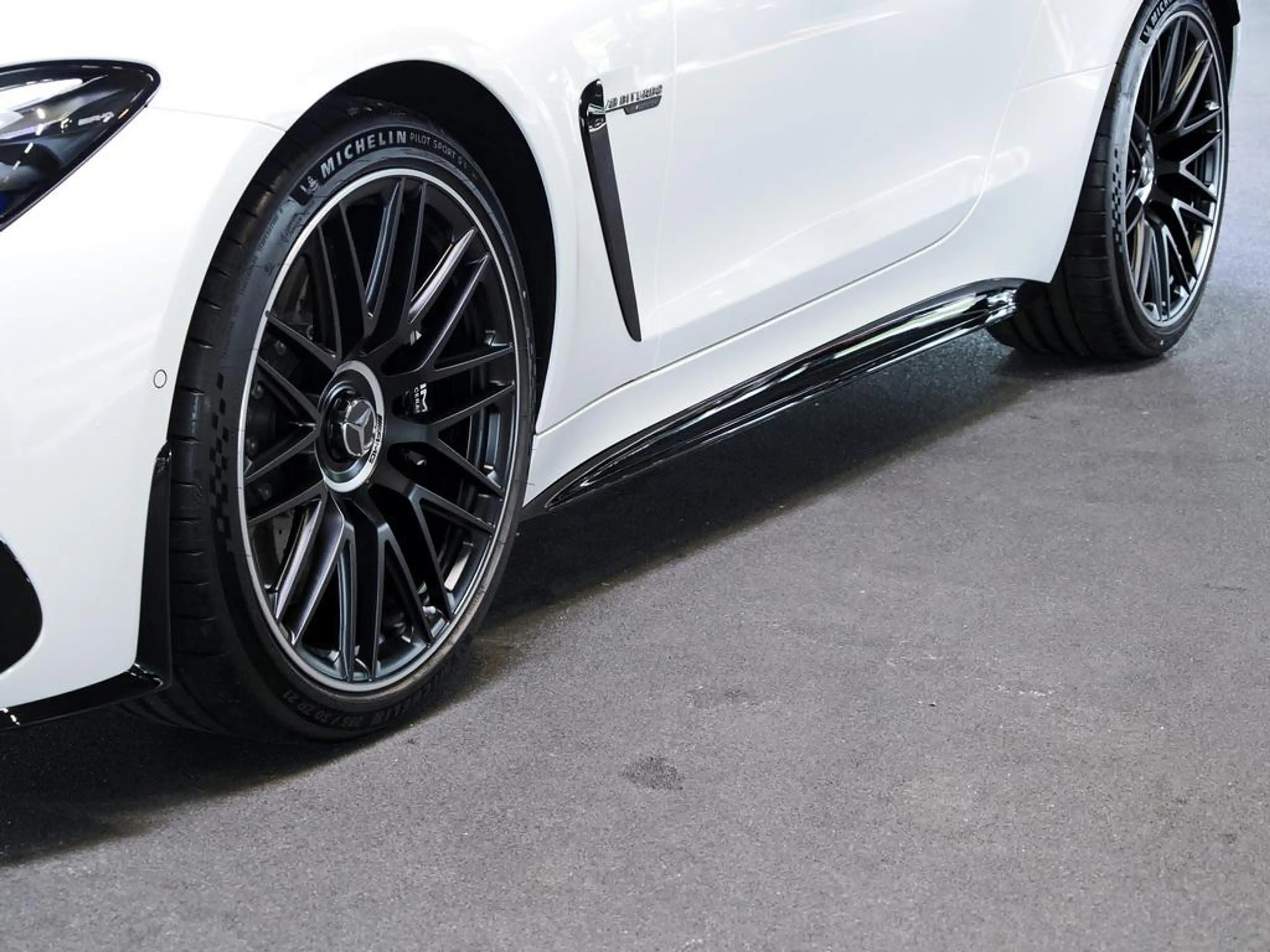Mercedes-Benz AMG GT GT 63 AMG 4m+ AERO KERAMIK PREMIUM 21-ZOLL LIFT — photo 6
