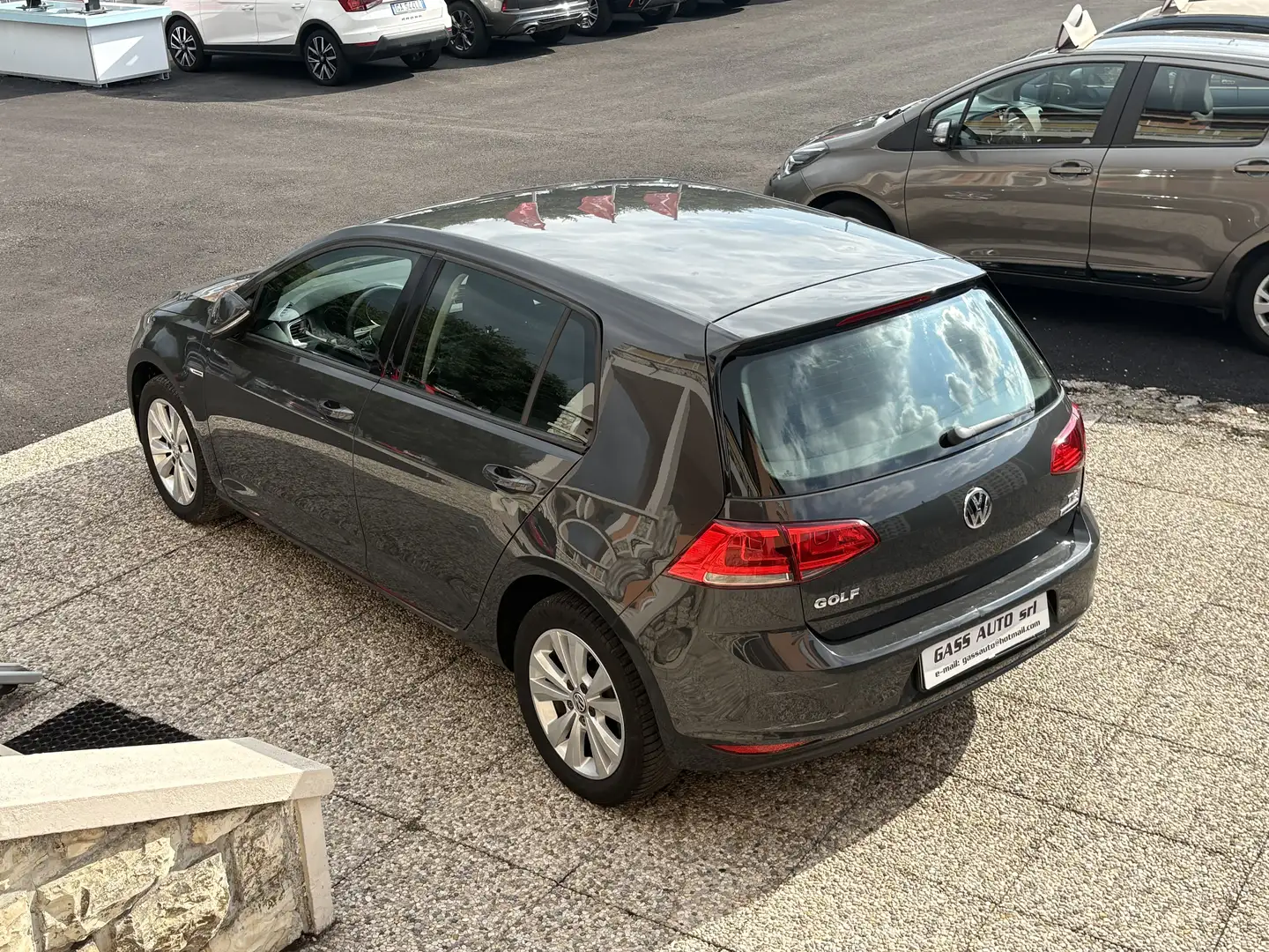 Volkswagen Golf 5p 1.4 tgi Highline dsg Grau - 2
