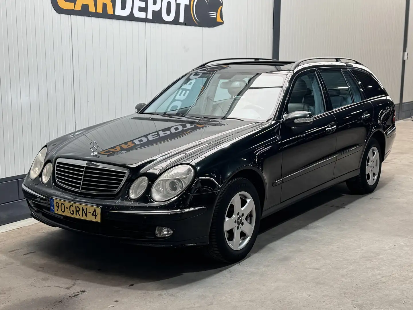 Mercedes-Benz E 320 Combi Classic Negro - 1