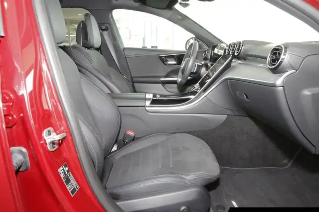 Mercedes-Benz C-Class view 6