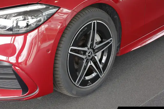 Mercedes-Benz C-Class view 5