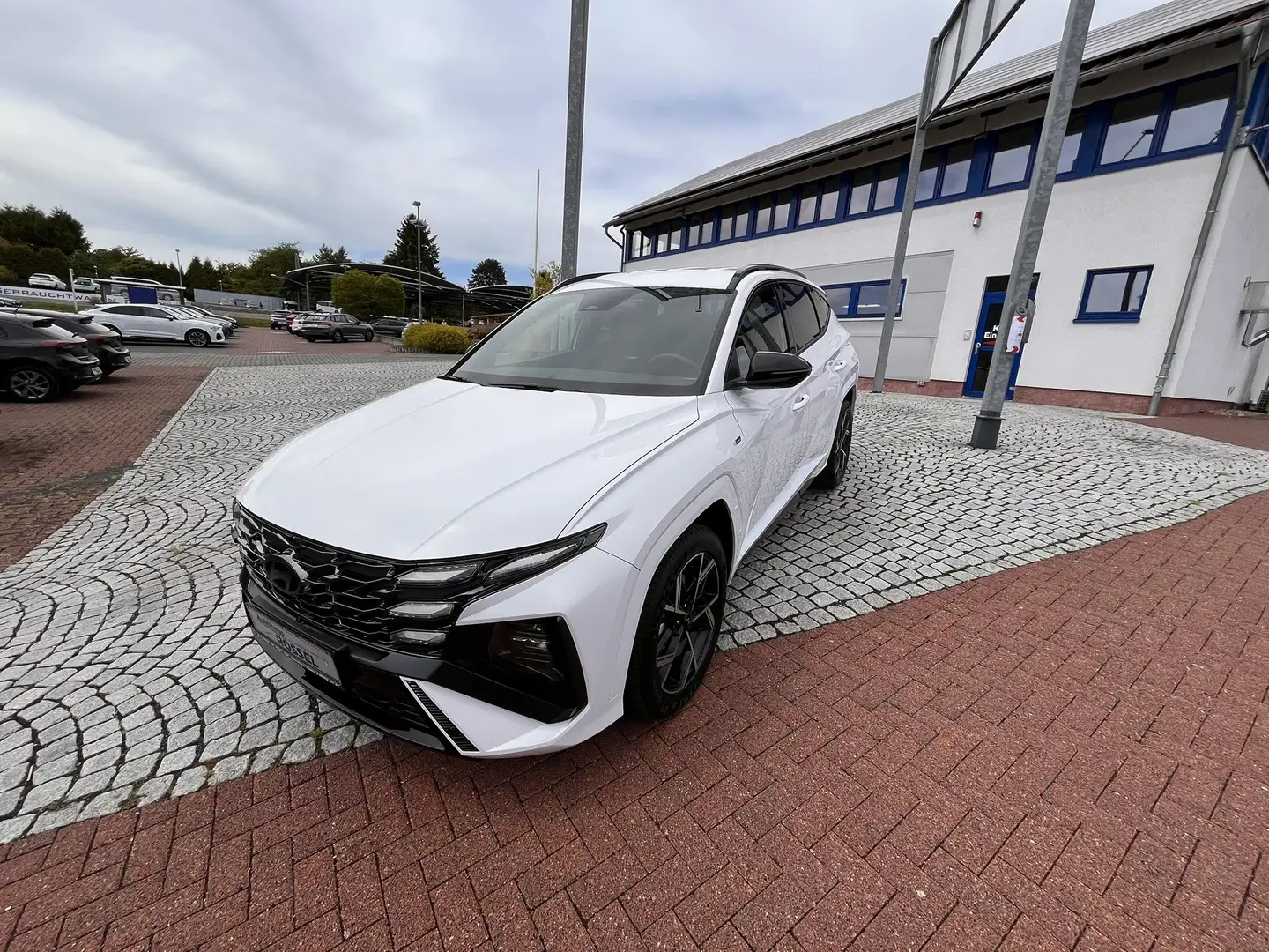 Hyundai TUCSON 1,6 T-GDI N-Line Automatik Voll LED 19" Alu RFK Blanc - 2