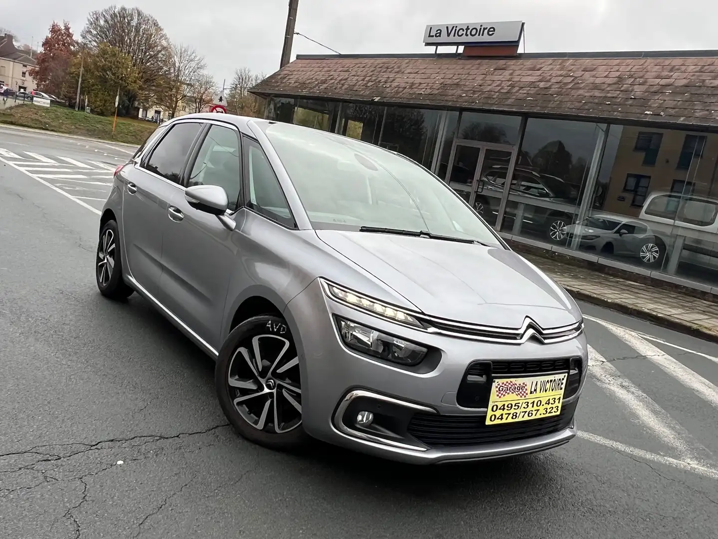 Citroen C4 SpaceTourer C4 Spacetourer BlueHDi GPS caméra jantes Grijs - 1