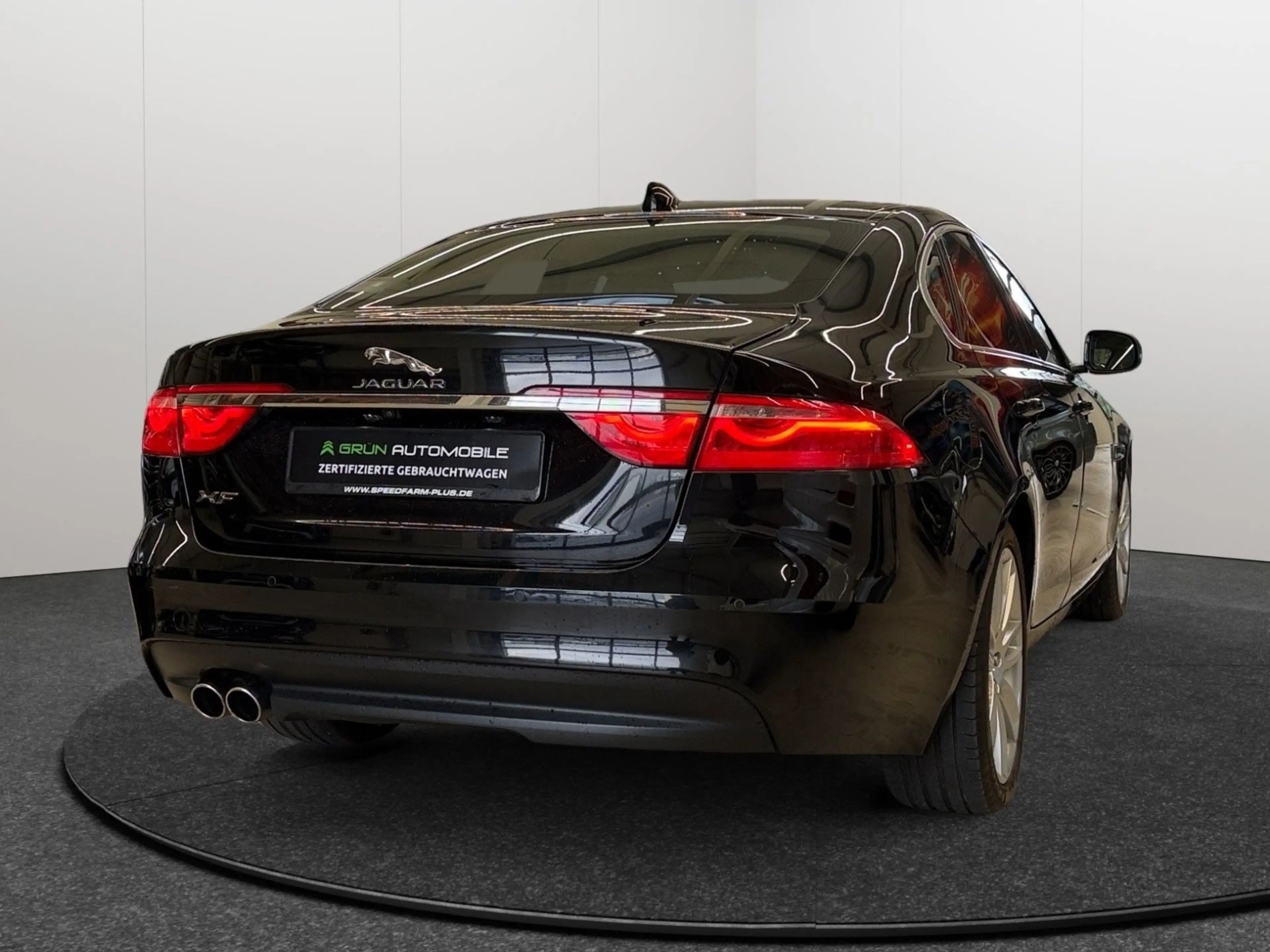 Jaguar XF Prestige/ Kamera/ Bi-Xenon/Motor Probleme!!! — photo 7