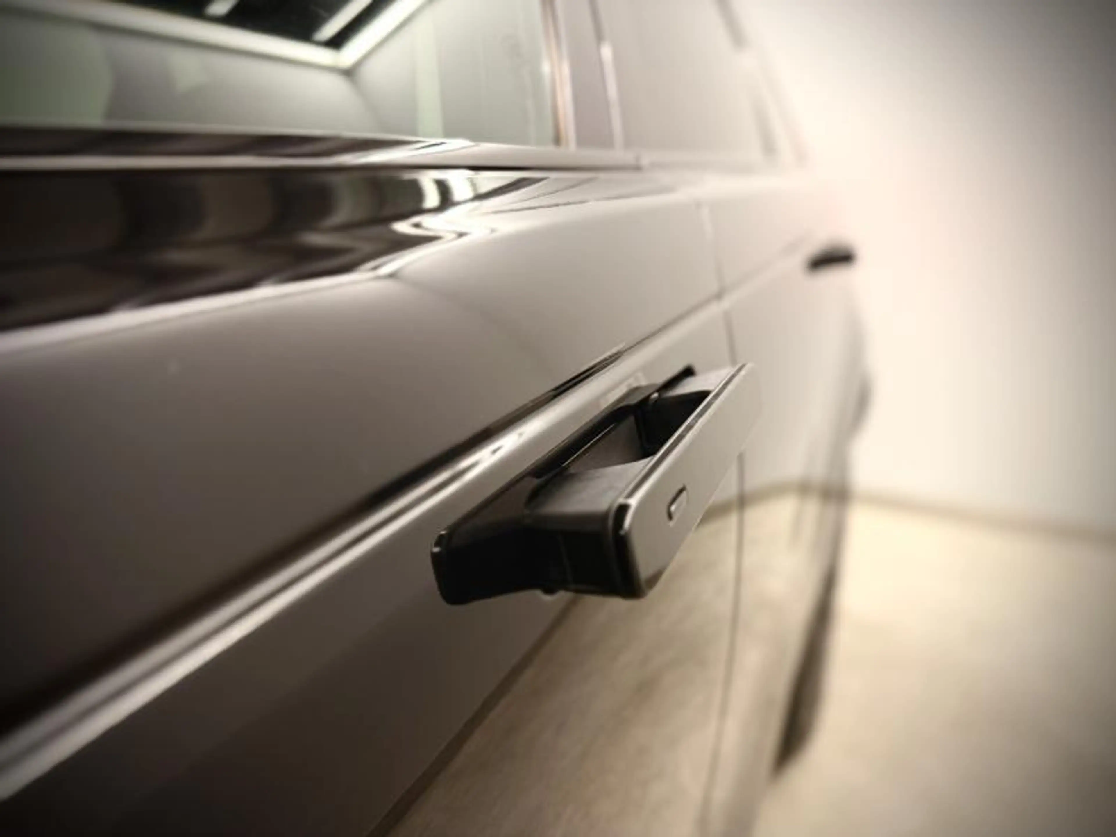 Land Rover Range Rover Velar P400e S AWD Auto. 24MY — photo 7