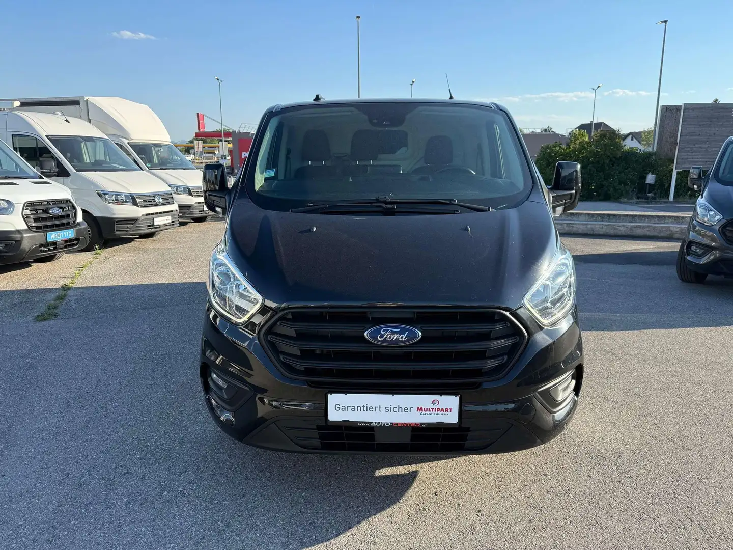 Ford Transit Custom 320 L2 Trend Schwarz - 2