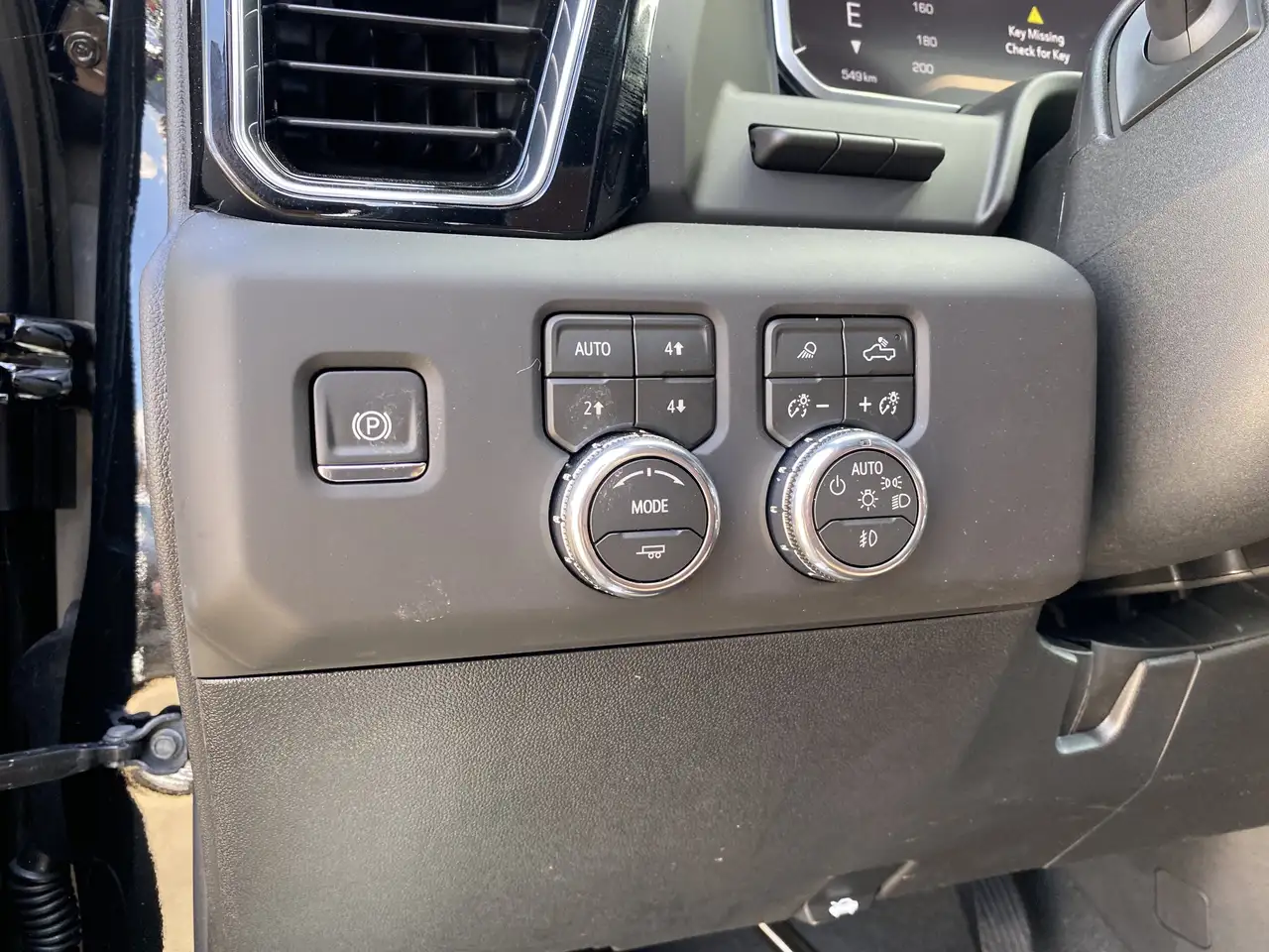 GMC Sierra 3500HD photo GMC Sierra 3500HD