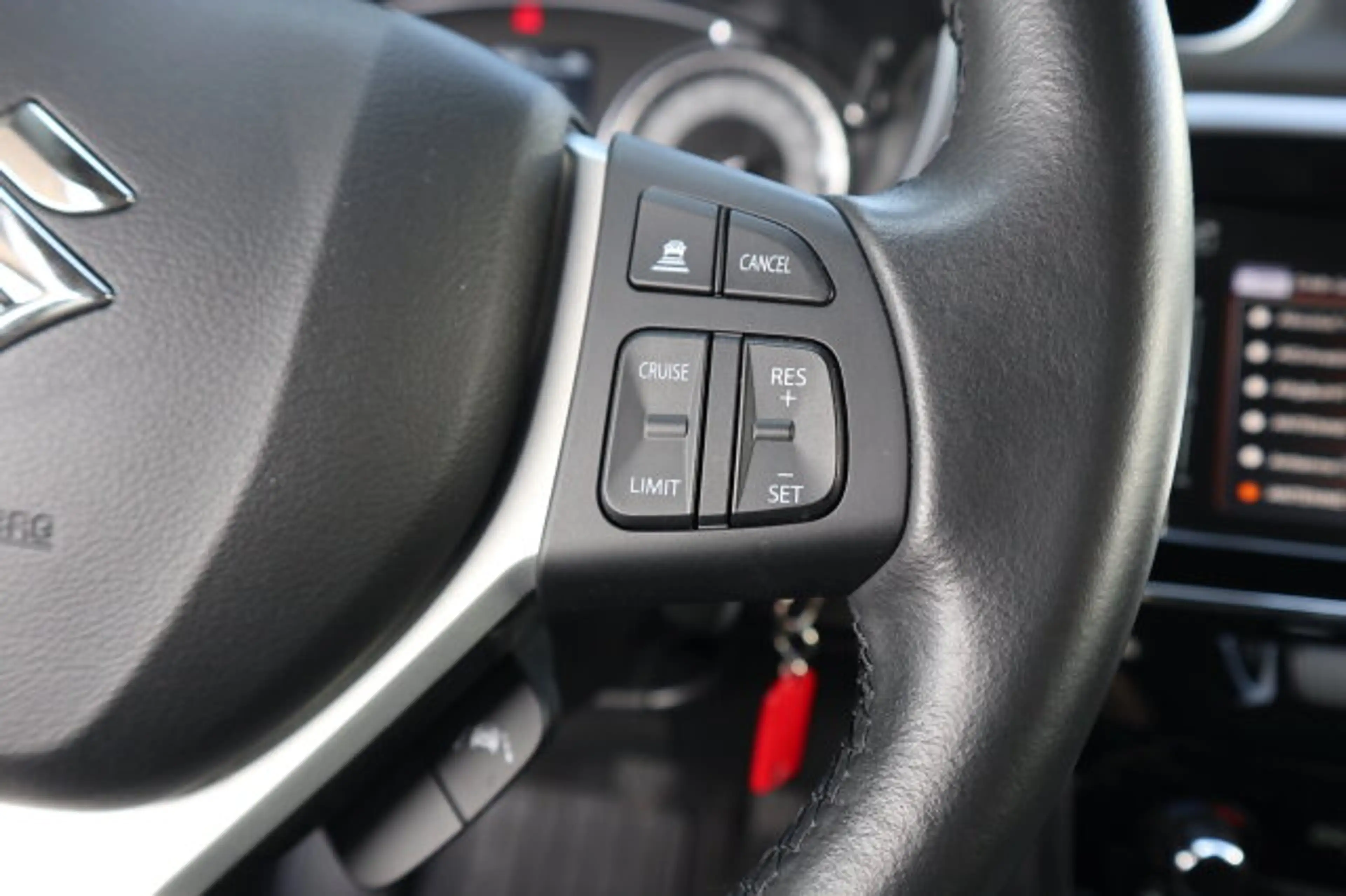Suzuki Vitara Vitara 1.4 HYBRID 4x2 Comfort Klima/Sitzhzg. LED — photo 14