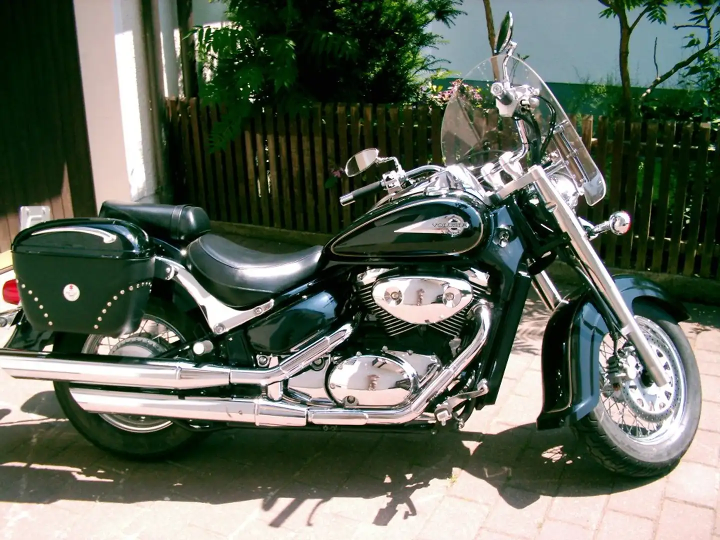 Suzuki VL 800 Volusia Negro - 1