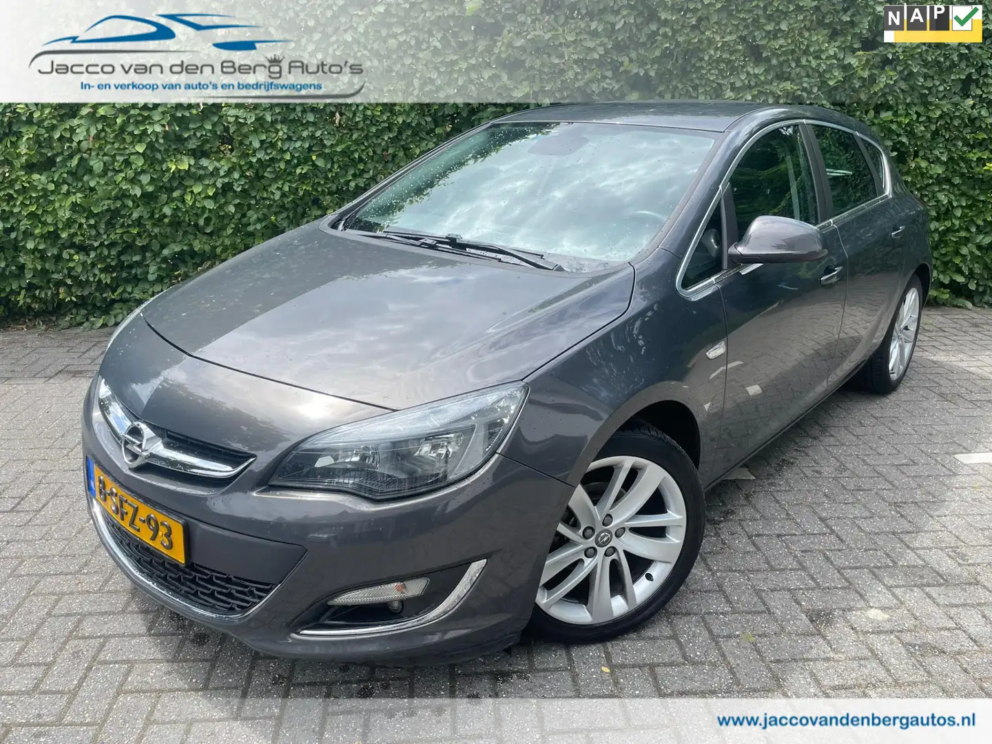 Opel Astra 1.4 Turbo Sport I Navigatie I Trekhaak Grijs - 1