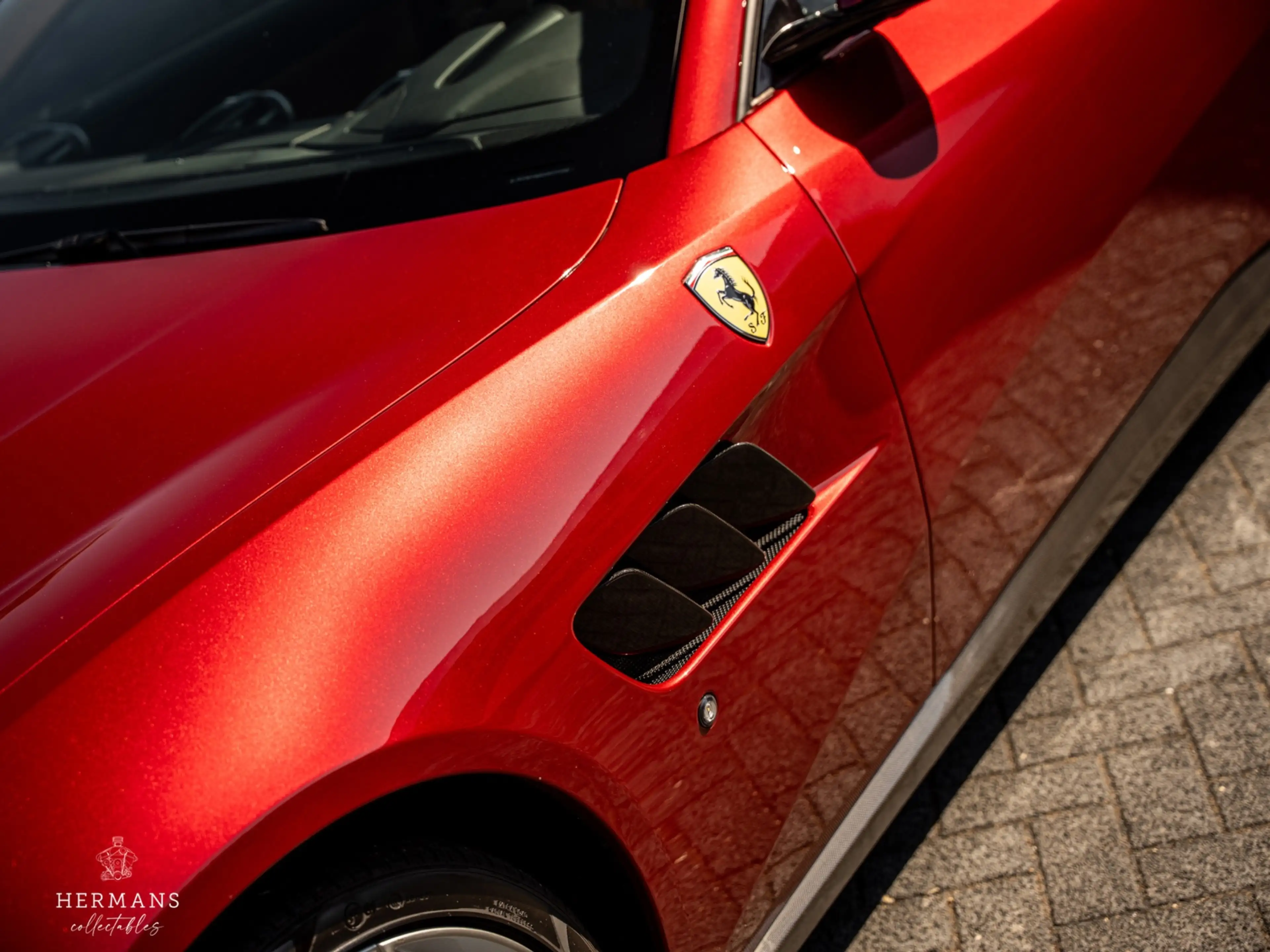 Ferrari GTC4 Lusso GTC4Lusso T 3.9 V8 / Full PPF / Carbon / Passanger — photo 4