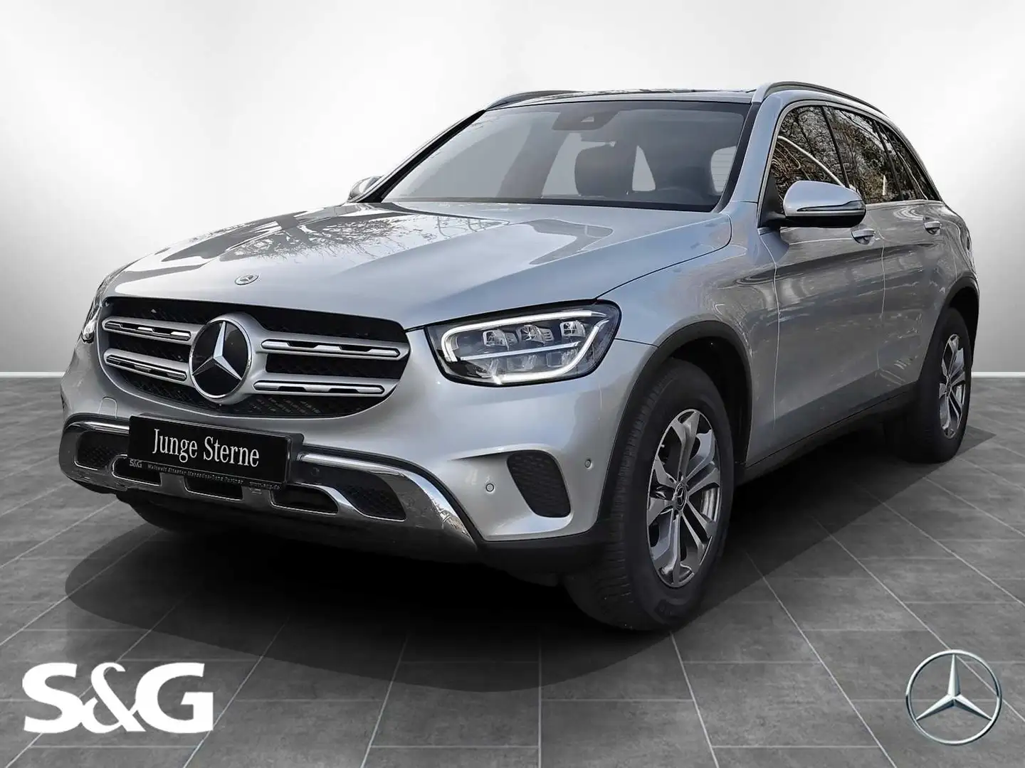 Mercedes-Benz GLC 220 d 4M AHK+PANO+DISTRONIC+KAMERA+LED+17" Silber - 1