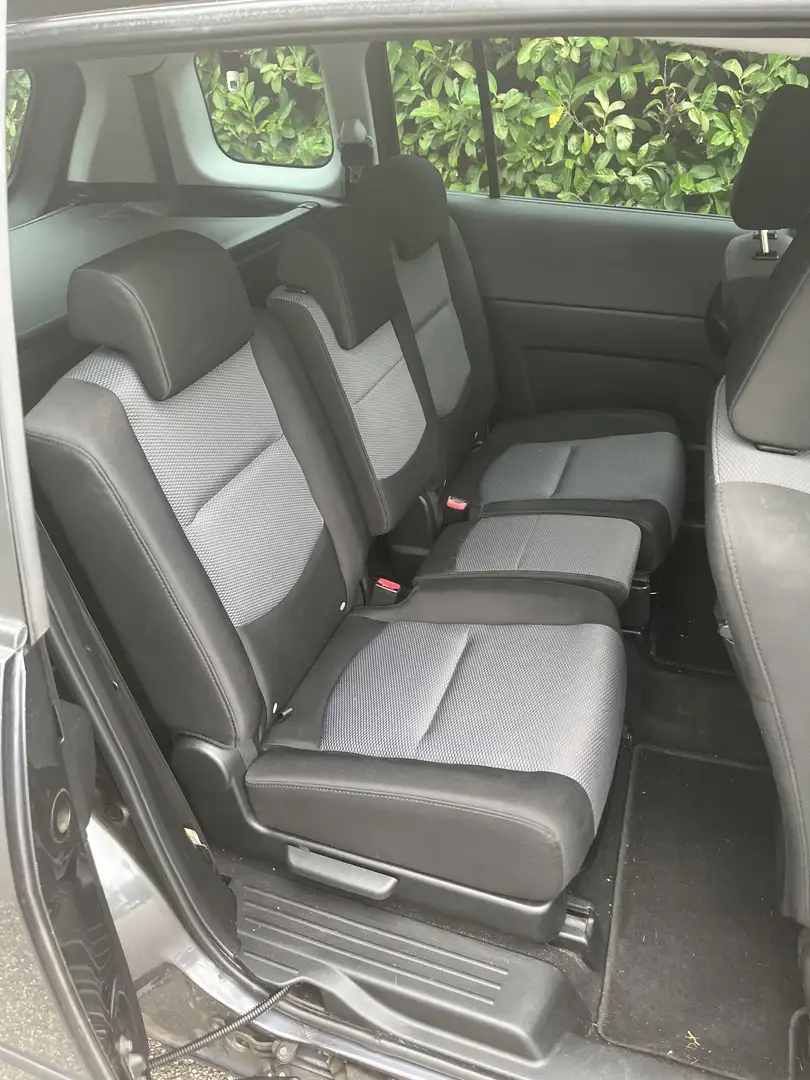 Mazda 5 1.8 Executive 7 persoons trekhaak Loopt op 3 cilin Grijs - 2