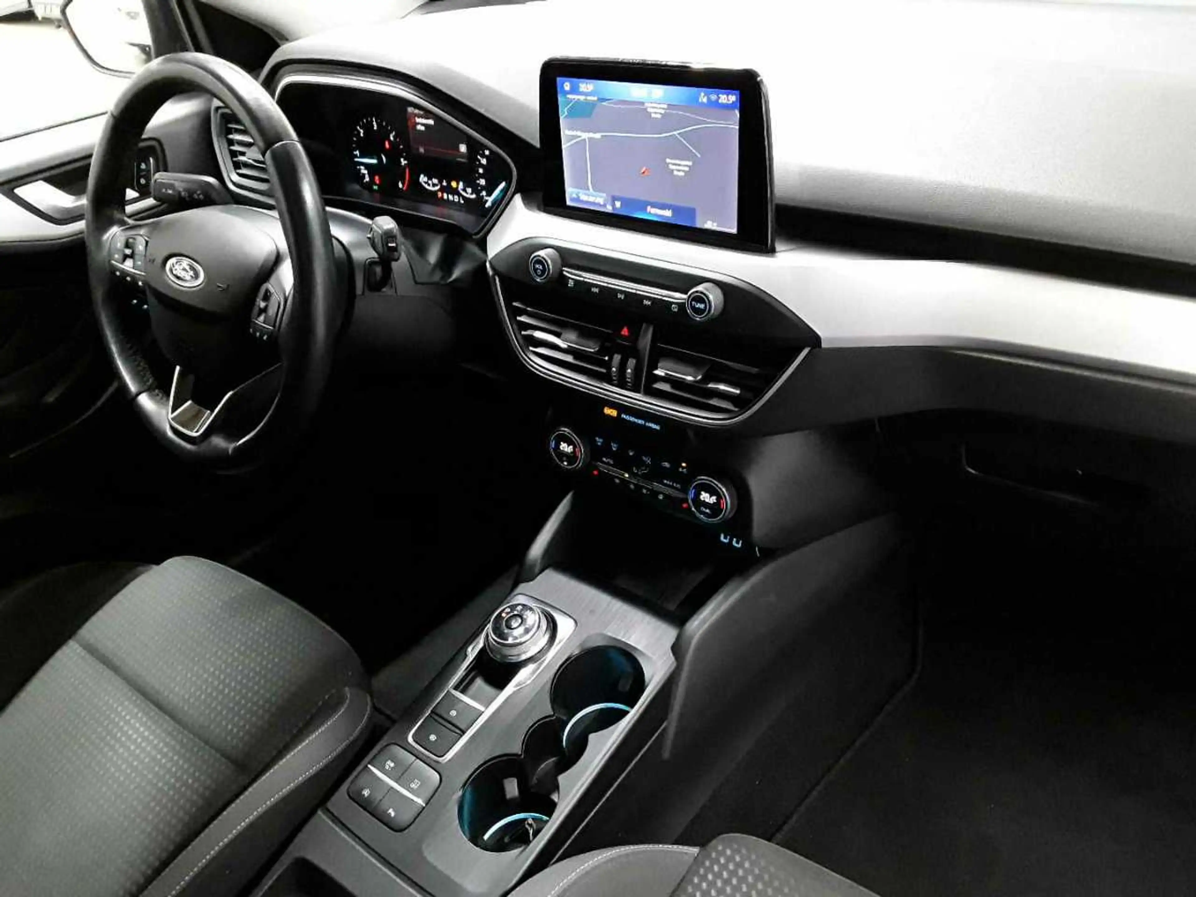 Ford Focus Focus Turnier 1.5 EB Aut. COOL&CONNECT — photo 9